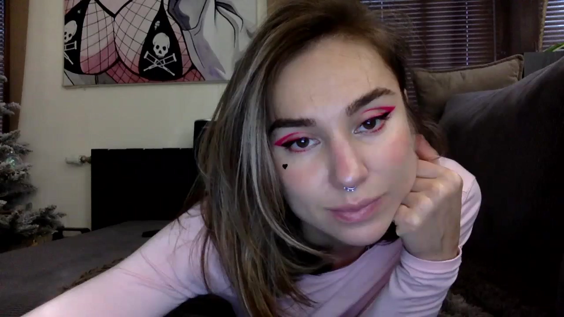 Gallery image thumbnail from EgoisticKitty's myfreecams stream on, 12/04/2023, 11:19 image 5 of 20