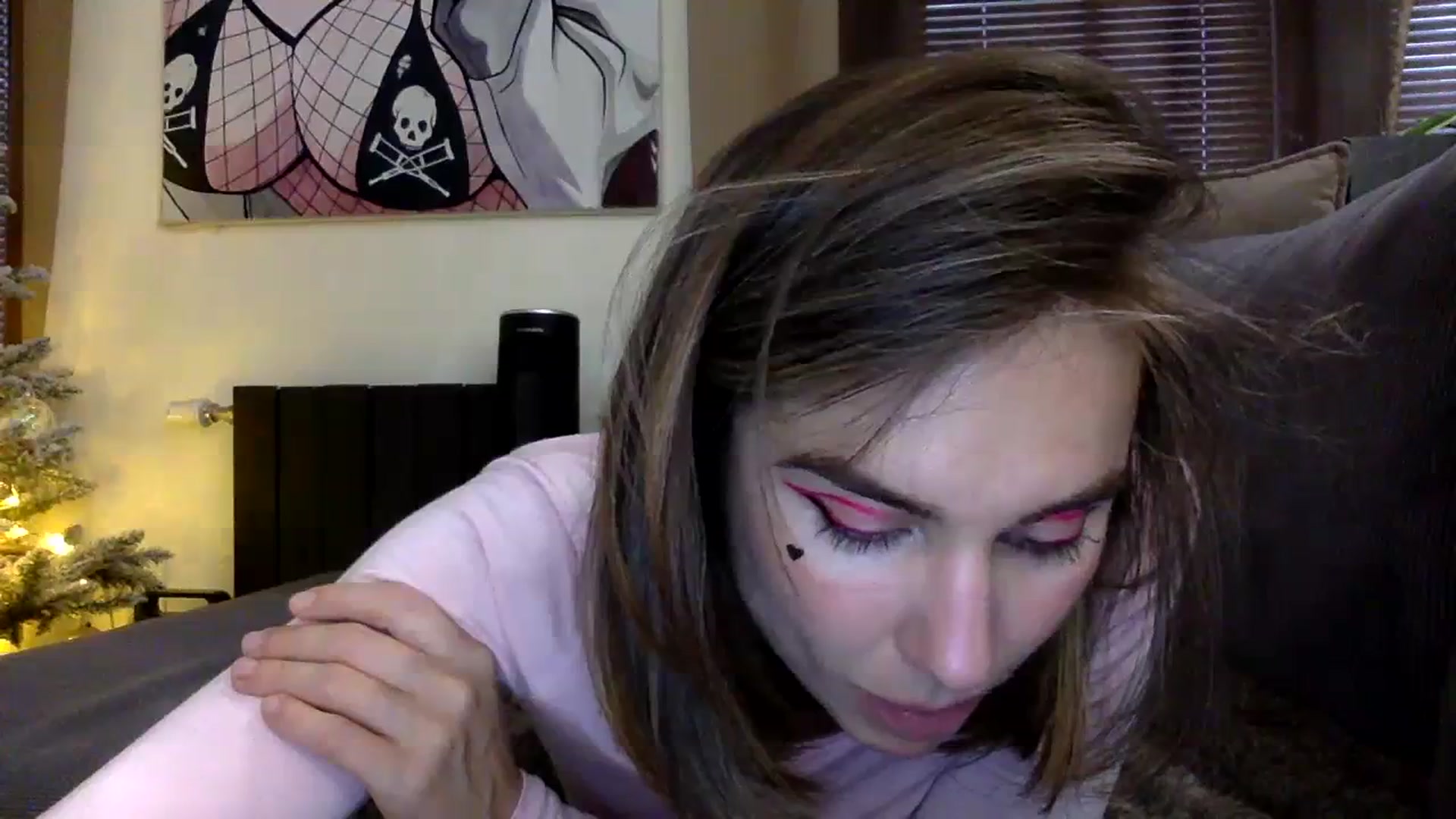 Gallery image thumbnail from EgoisticKitty's myfreecams stream on, 12/04/2023, 11:19 image 4 of 20