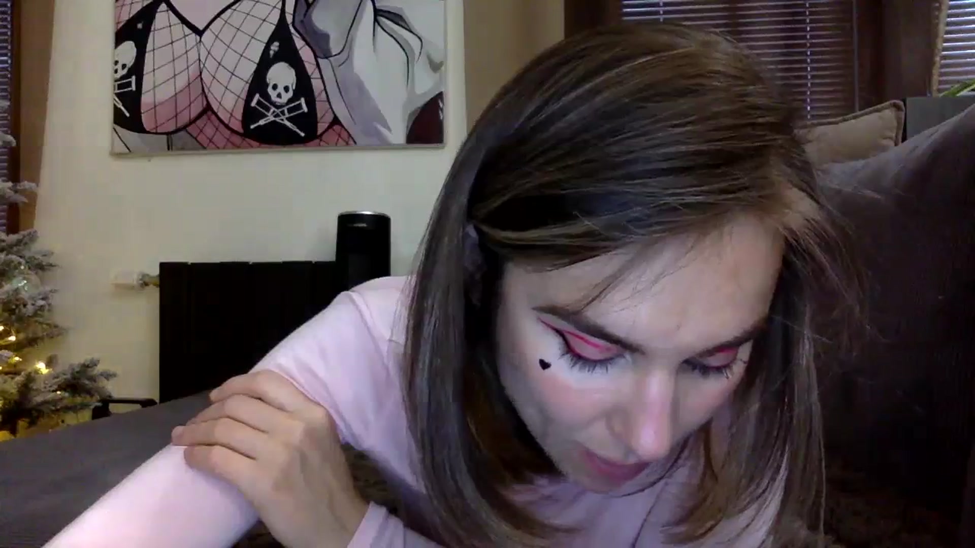 Gallery image thumbnail from EgoisticKitty's myfreecams stream on, 12/04/2023, 11:19 image 8 of 20