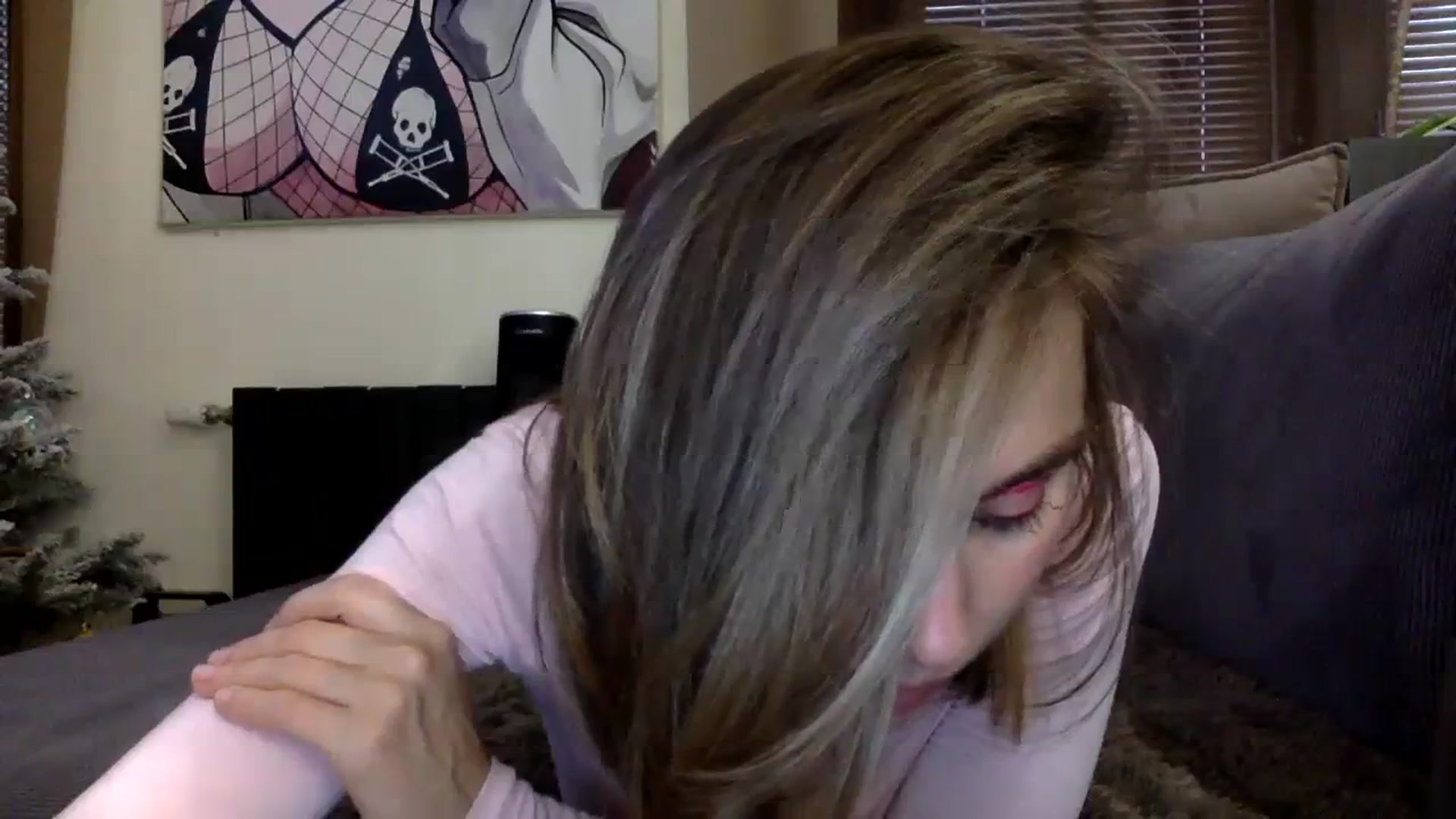 Gallery image thumbnail from EgoisticKitty's myfreecams stream on, 12/04/2023, 11:19 image 2 of 20