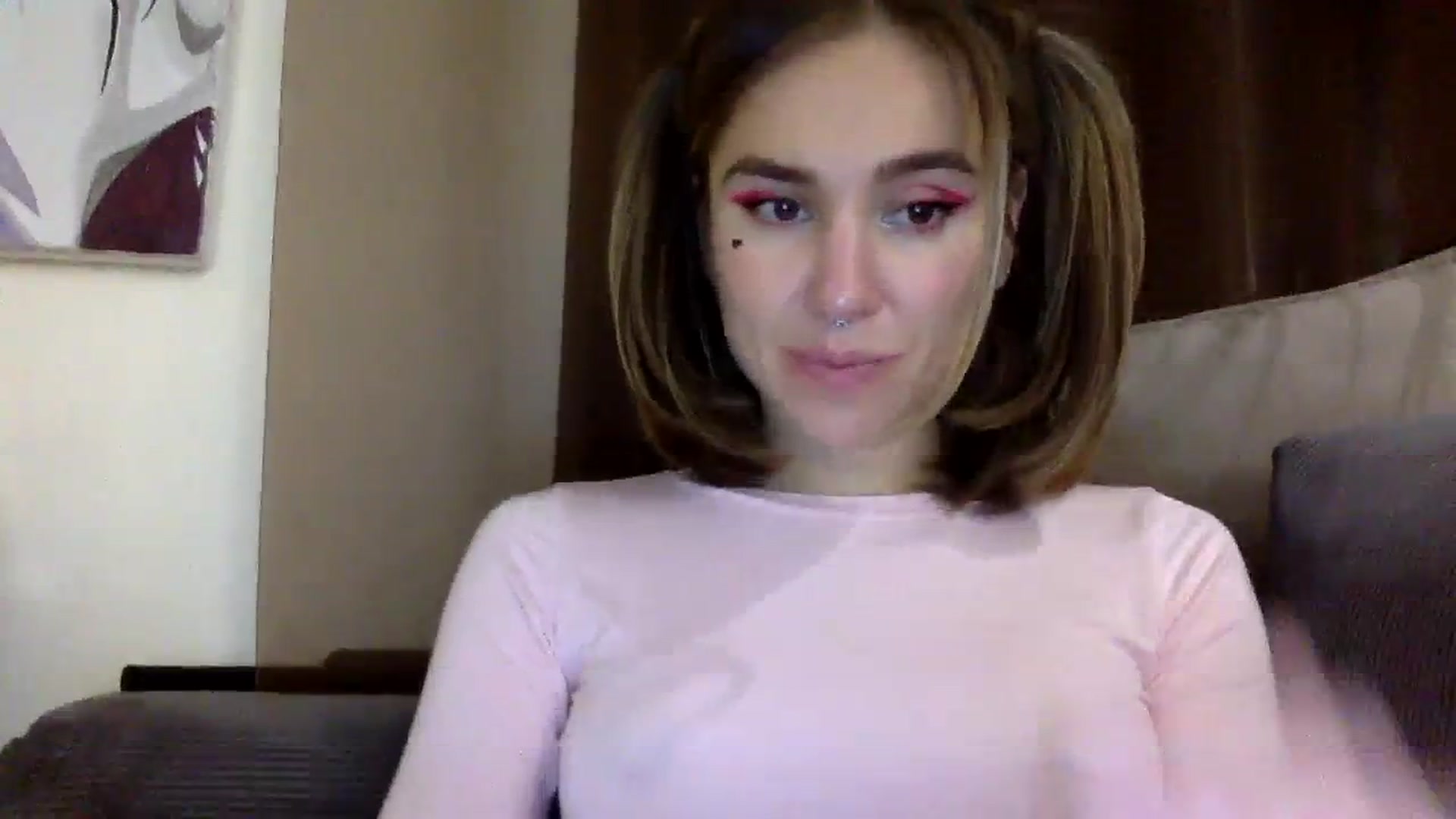 Gallery image thumbnail from EgoisticKitty's myfreecams stream on, 12/04/2023, 16:18 image 18 of 20