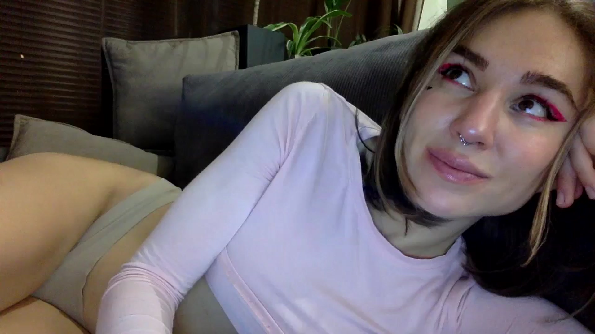 Gallery image thumbnail from EgoisticKitty's myfreecams stream on, 12/04/2023, 16:18 image 2 of 20