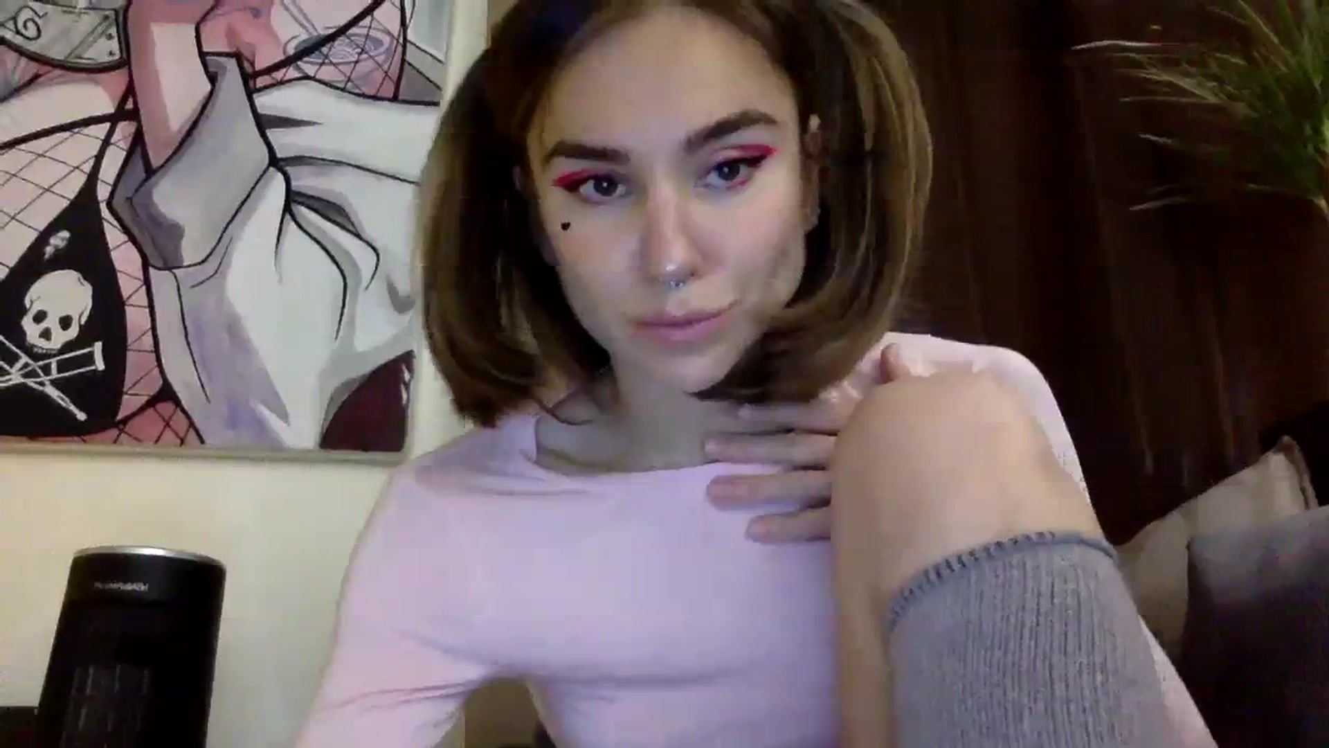 Gallery image thumbnail from EgoisticKitty's myfreecams stream on, 12/04/2023, 17:42 image 19 of 20