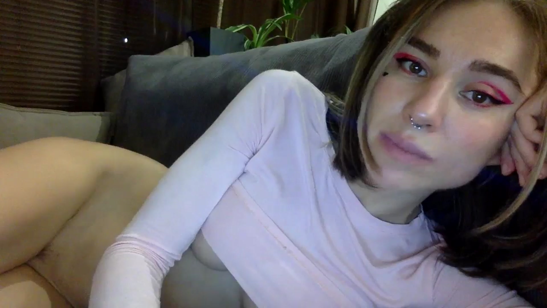 Gallery image thumbnail from EgoisticKitty's myfreecams stream on, 12/04/2023, 18:40 image 3 of 20
