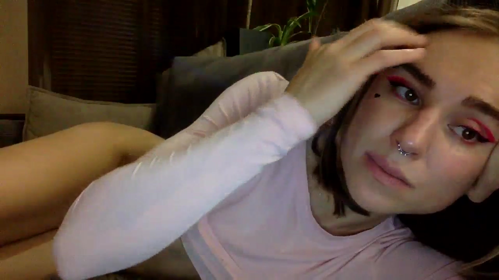 Gallery image thumbnail from EgoisticKitty's myfreecams stream on, 12/04/2023, 18:40 image 6 of 20