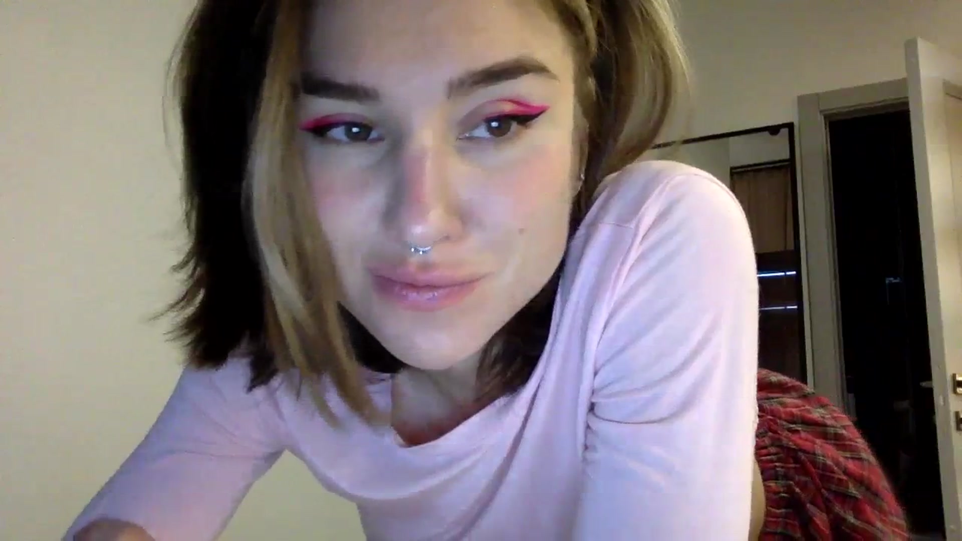 Gallery image thumbnail from EgoisticKitty's myfreecams stream on, 12/06/2023, 12:29 image 11 of 20