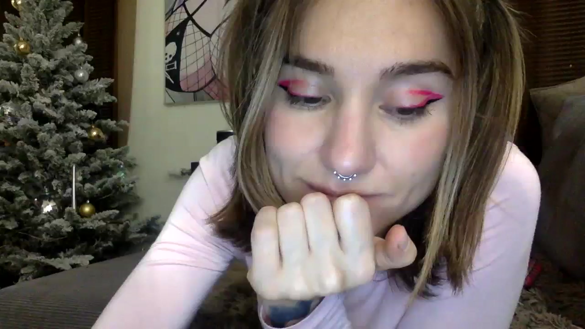 Gallery image thumbnail from EgoisticKitty's myfreecams stream on, 12/06/2023, 19:20 image 2 of 20