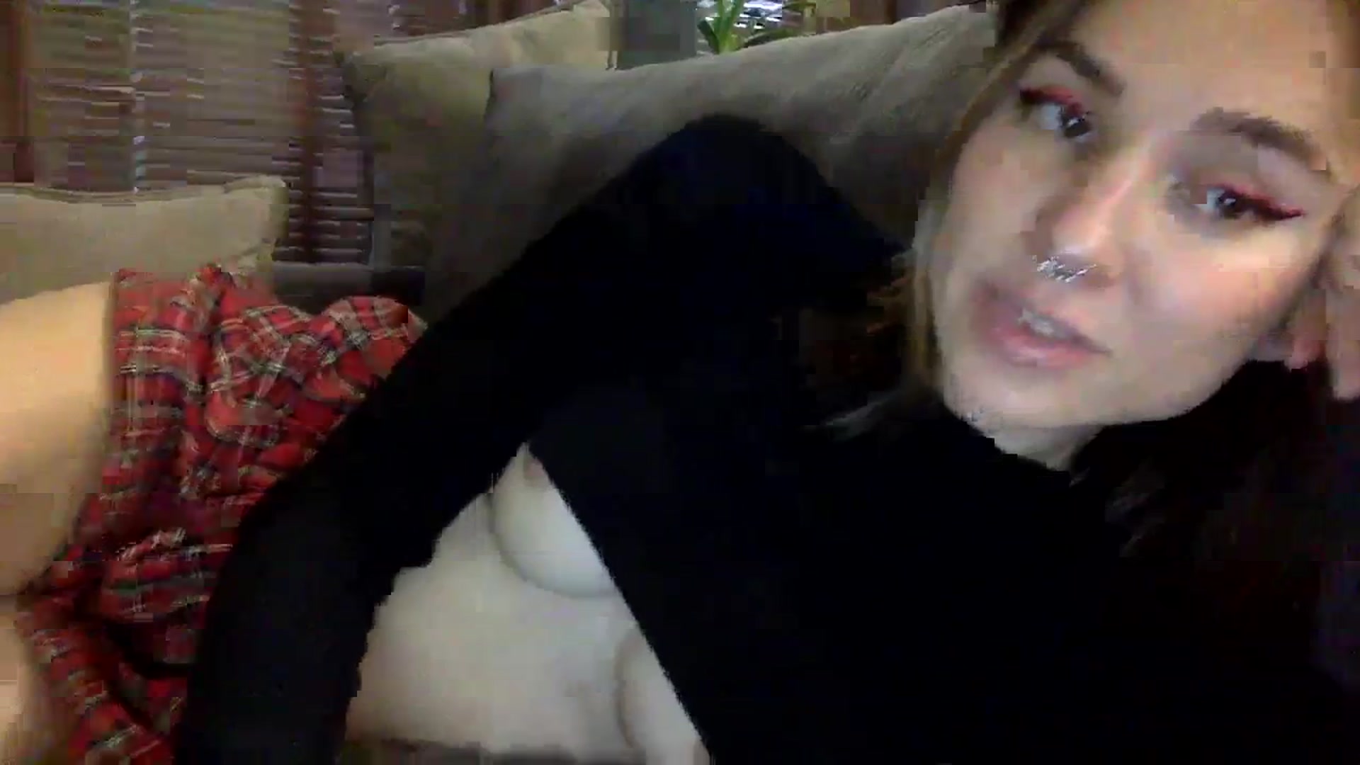 Gallery image thumbnail from EgoisticKitty's myfreecams stream on, 12/07/2023, 12:09 image 7 of 20