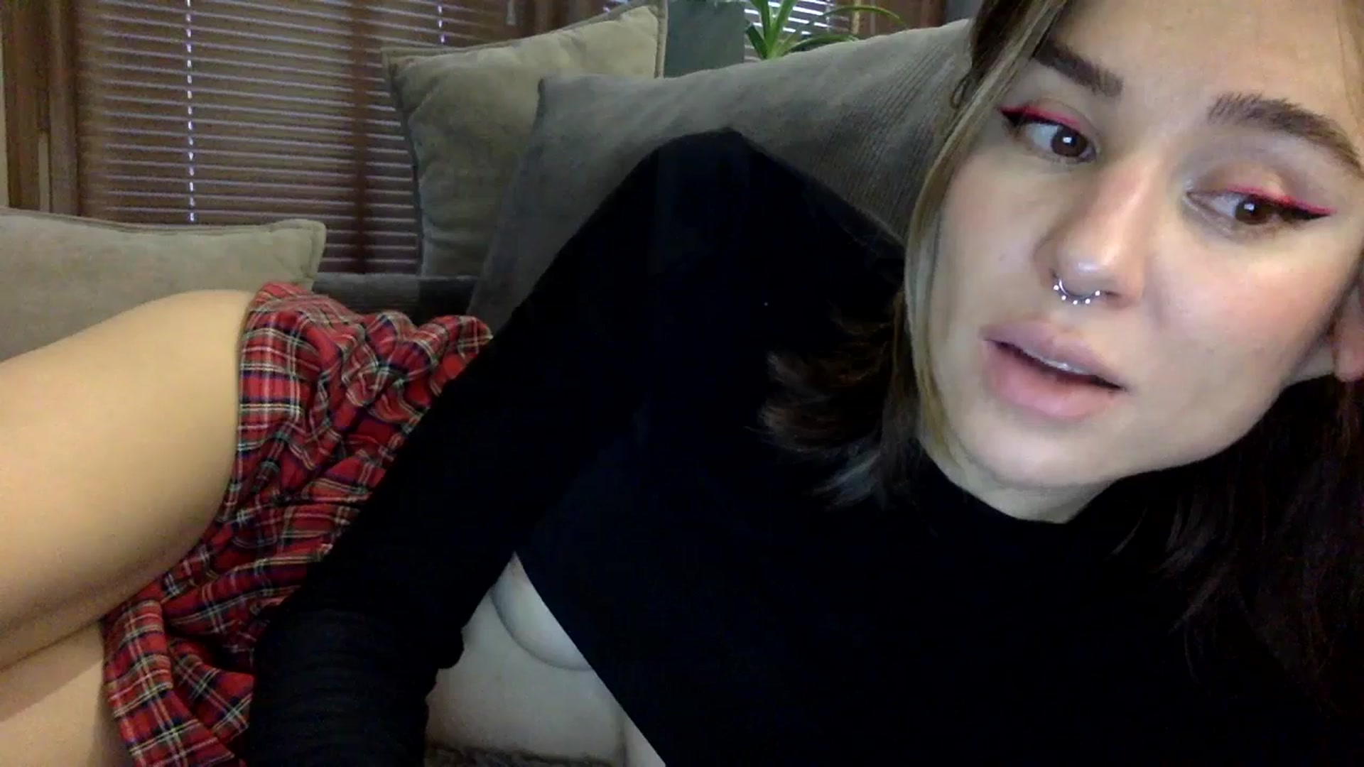 Gallery image thumbnail from EgoisticKitty's myfreecams stream on, 12/07/2023, 12:09 image 5 of 20