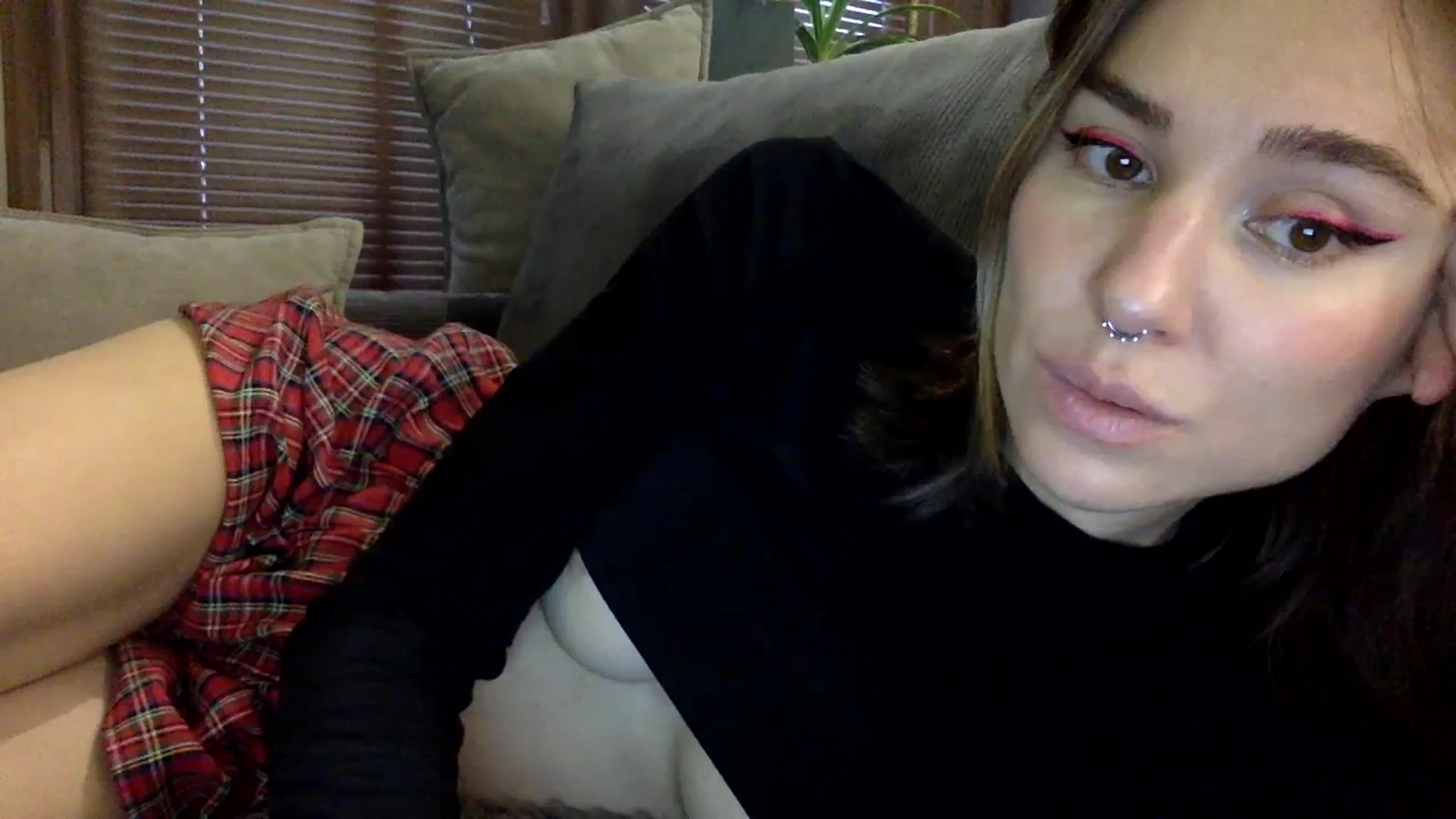 Gallery image thumbnail from EgoisticKitty's myfreecams stream on, 12/07/2023, 12:09 image 6 of 20
