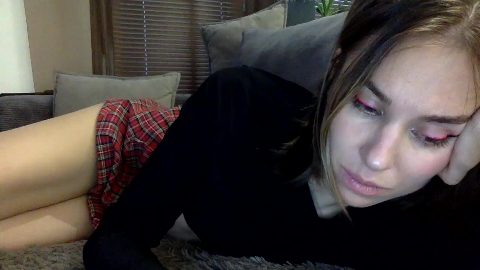 Gallery image thumbnail from EgoisticKitty's myfreecams stream on, 12/07/2023, 12:09 image 13 of 20