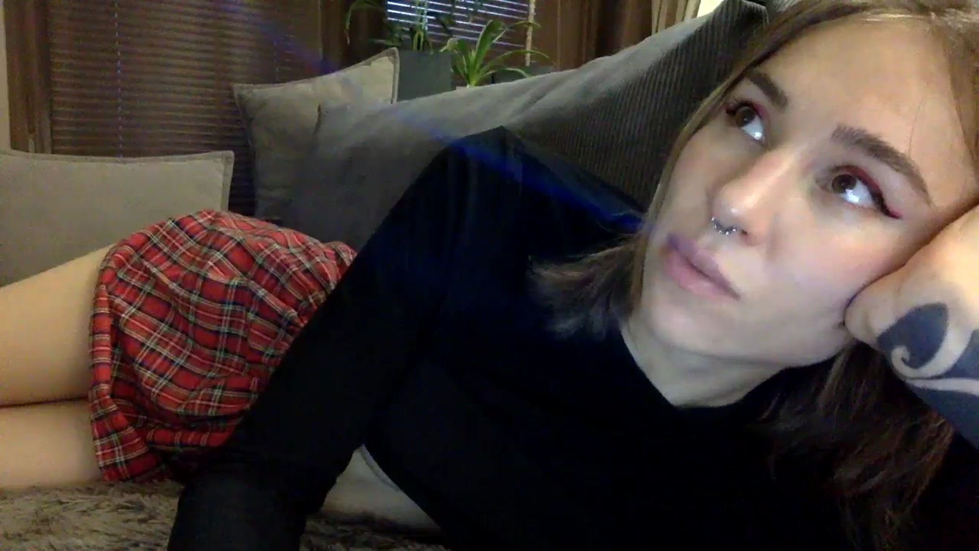 Gallery image thumbnail from EgoisticKitty's myfreecams stream on, 12/07/2023, 13:05 image 8 of 20