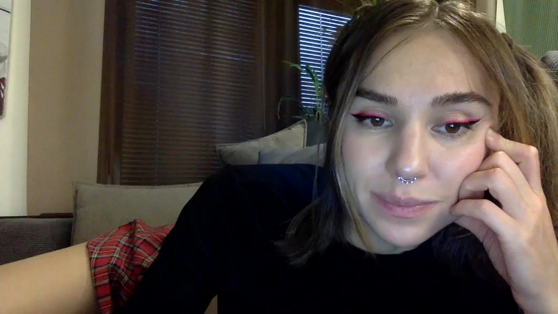 Gallery image thumbnail from EgoisticKitty's myfreecams stream on, 12/07/2023, 13:05 image 10 of 20