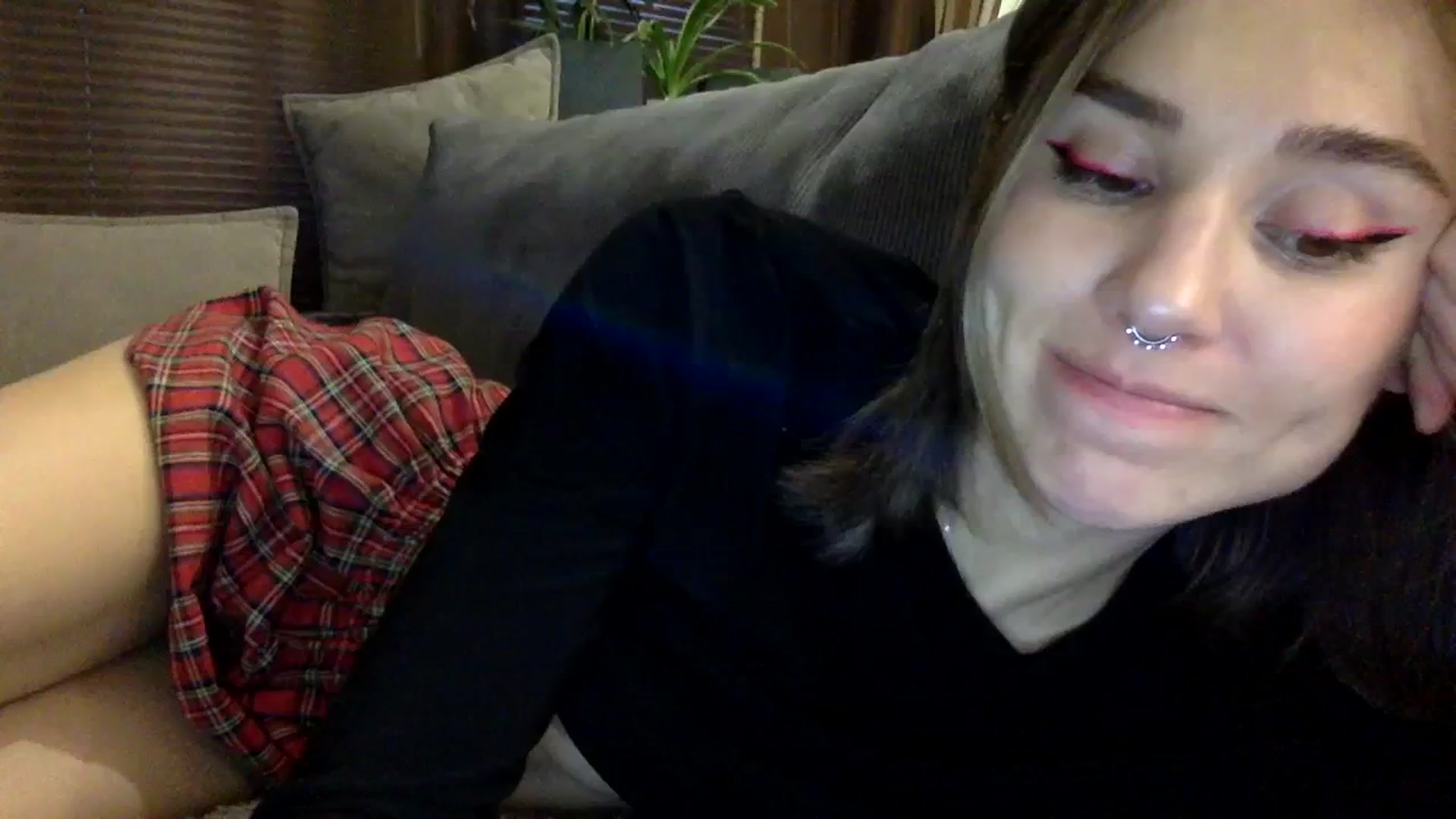 Gallery image thumbnail from EgoisticKitty's myfreecams stream on, 12/07/2023, 13:05 image 15 of 20