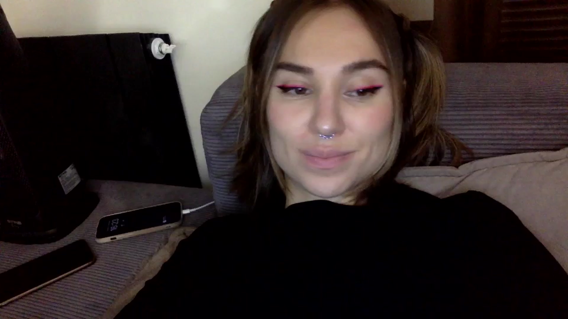 Gallery image thumbnail from EgoisticKitty's myfreecams stream on, 12/07/2023, 13:28 image 16 of 20