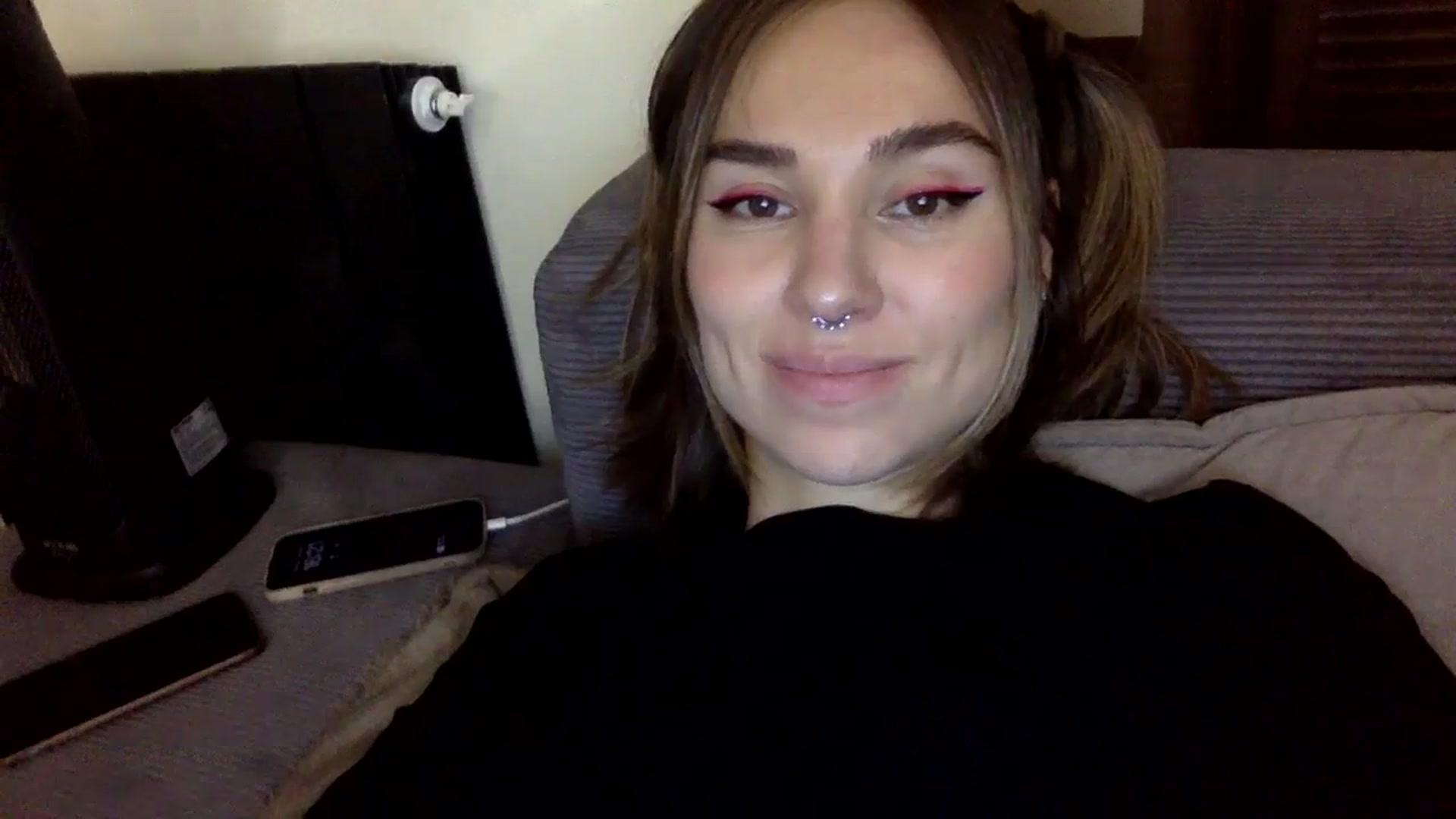 Gallery image thumbnail from EgoisticKitty's myfreecams stream on, 12/07/2023, 13:28 image 12 of 20