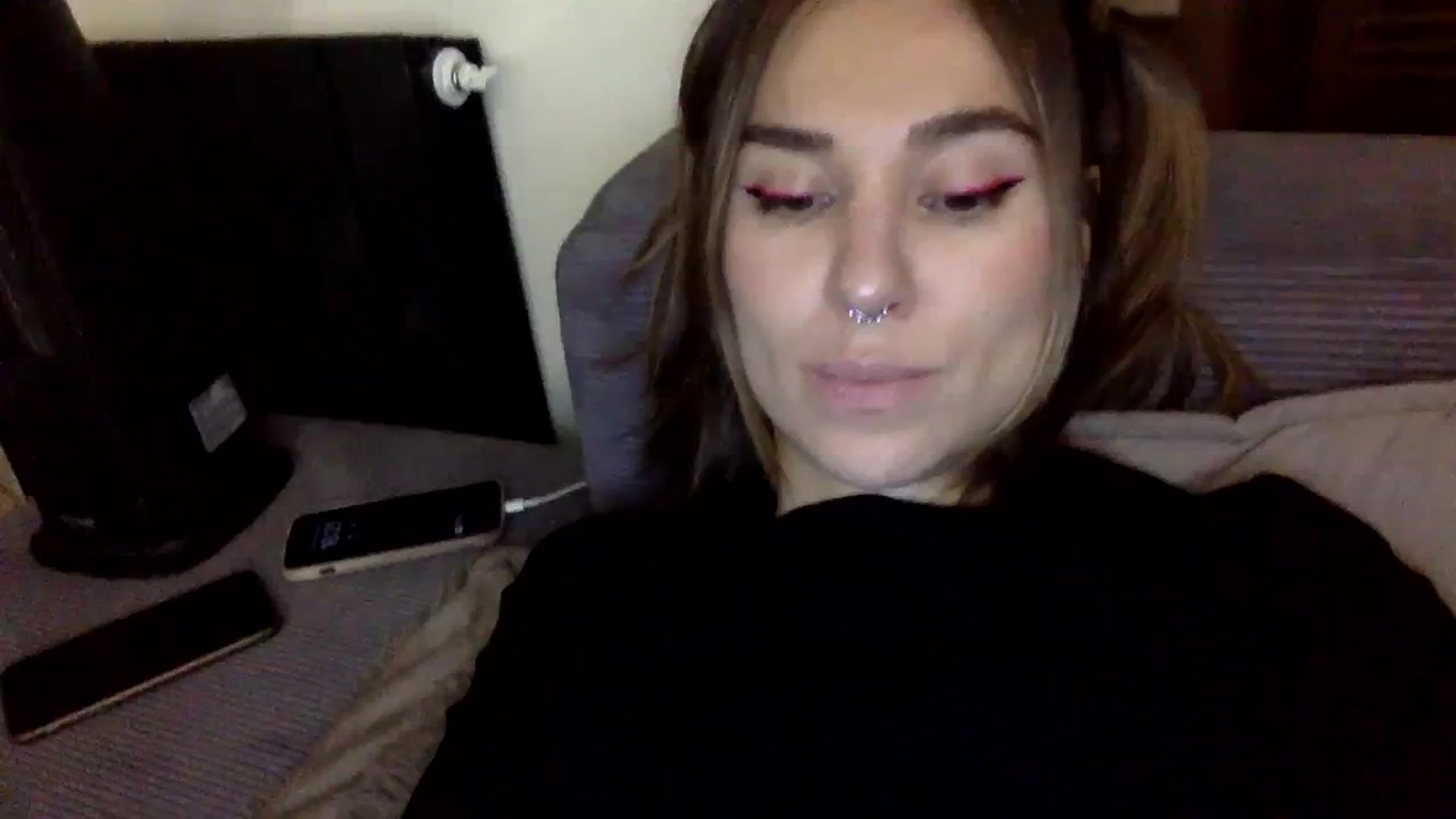 Gallery image thumbnail from EgoisticKitty's myfreecams stream on, 12/07/2023, 13:28 image 11 of 20