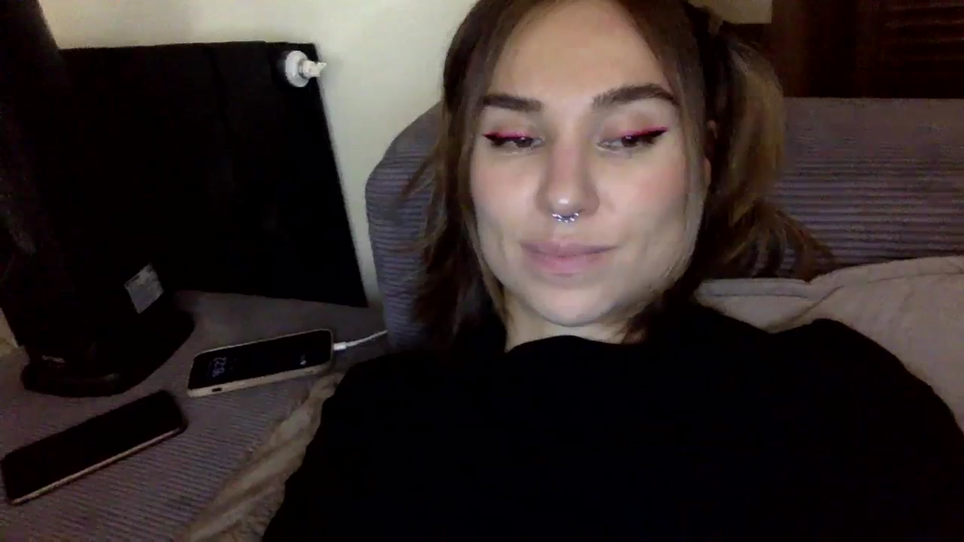 Gallery image thumbnail from EgoisticKitty's myfreecams stream on, 12/07/2023, 13:28 image 13 of 20