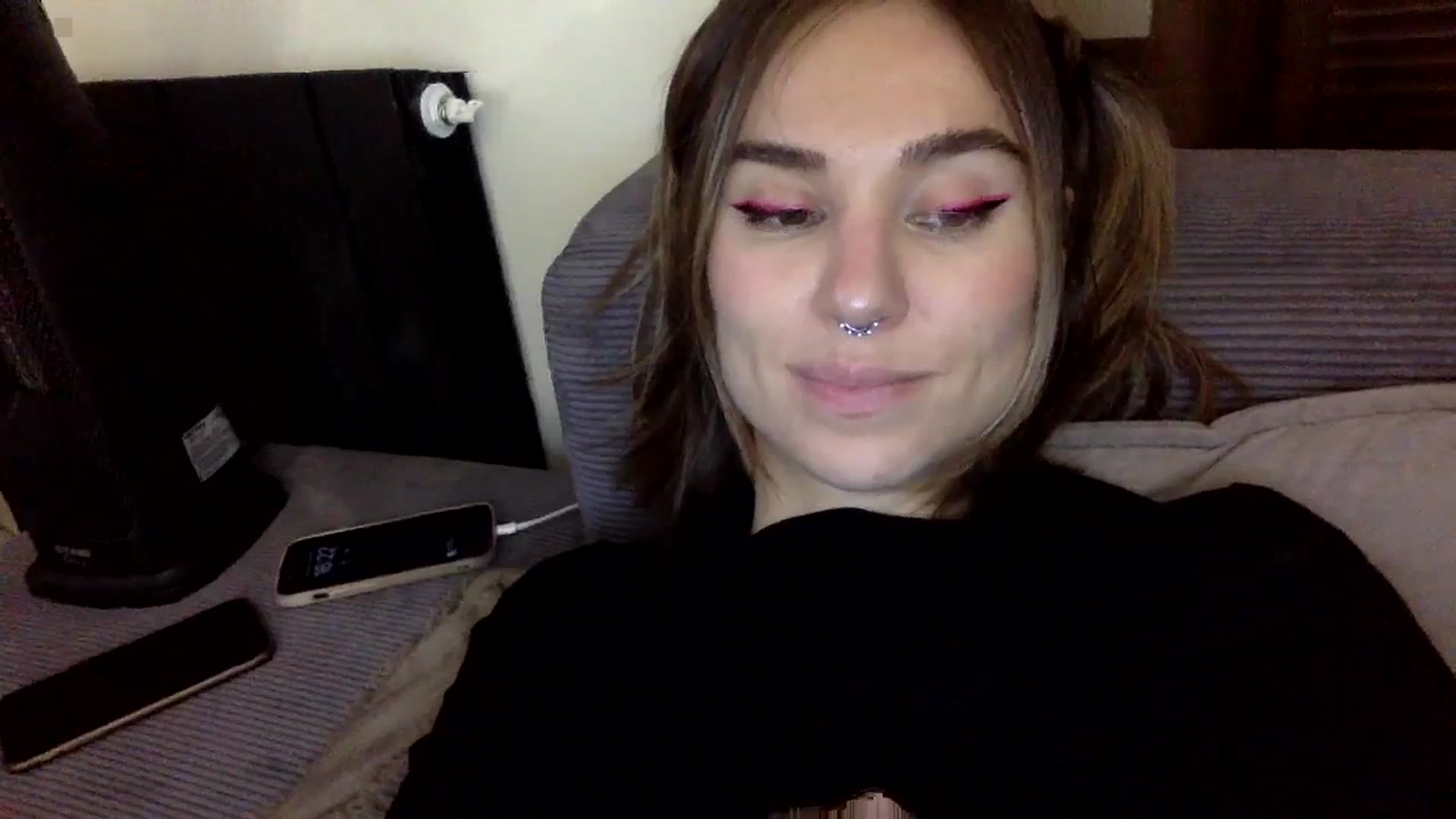 Gallery image thumbnail from EgoisticKitty's myfreecams stream on, 12/07/2023, 13:28 image 14 of 20