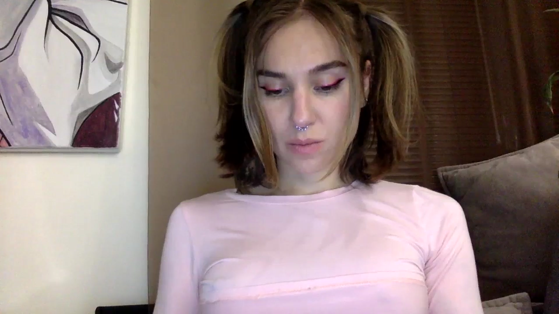 Gallery image thumbnail from EgoisticKitty's myfreecams stream on, 12/07/2023, 15:36 image 15 of 20