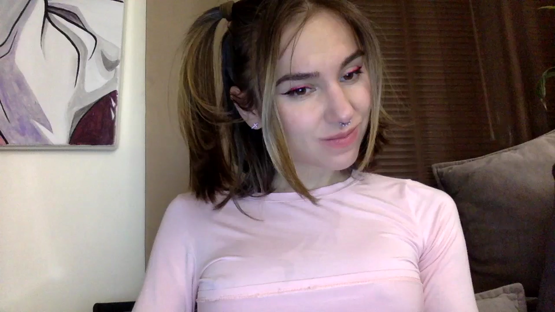 Gallery image thumbnail from EgoisticKitty's myfreecams stream on, 12/07/2023, 15:36 image 14 of 20