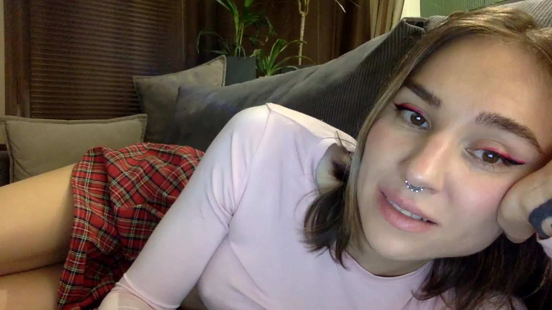 Gallery image thumbnail from EgoisticKitty's myfreecams stream on, 12/07/2023, 17:10 image 9 of 20