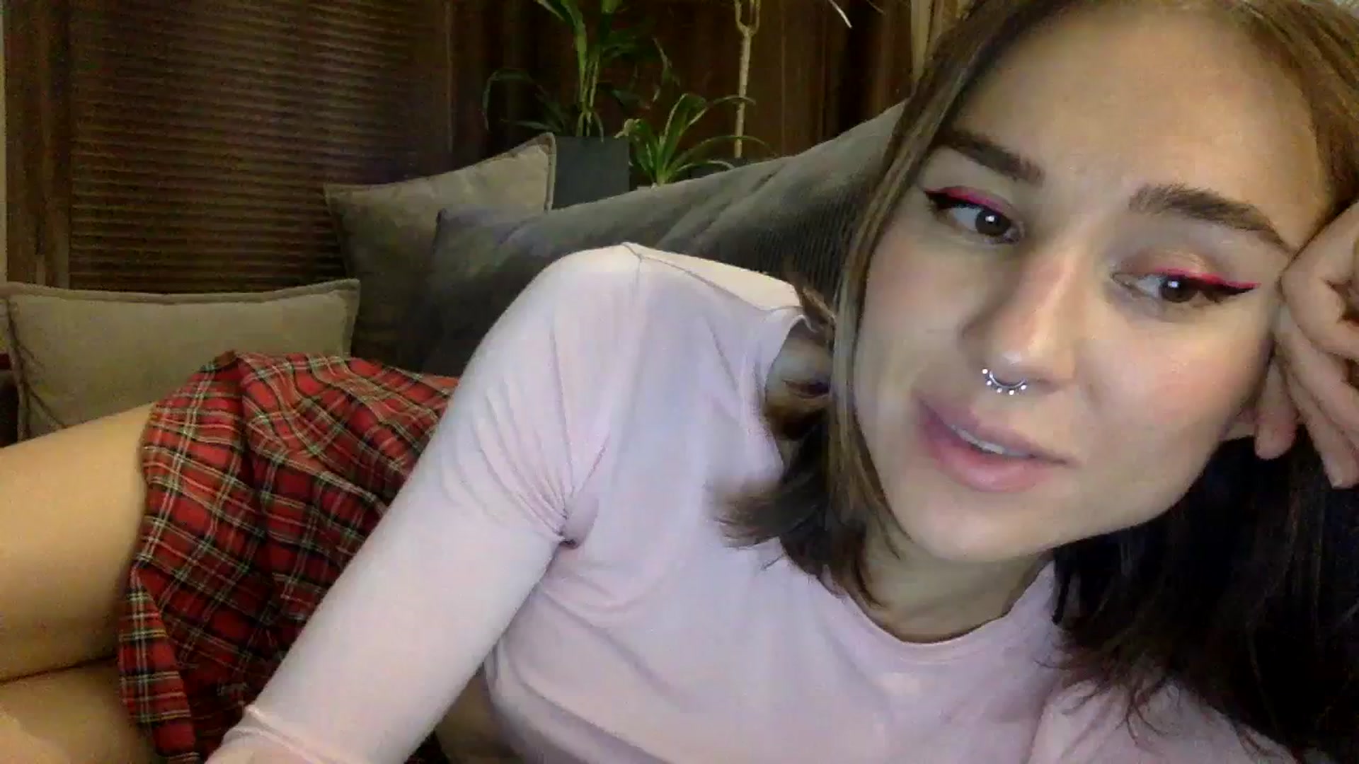 Gallery image thumbnail from EgoisticKitty's myfreecams stream on, 12/07/2023, 17:10 image 1 of 20
