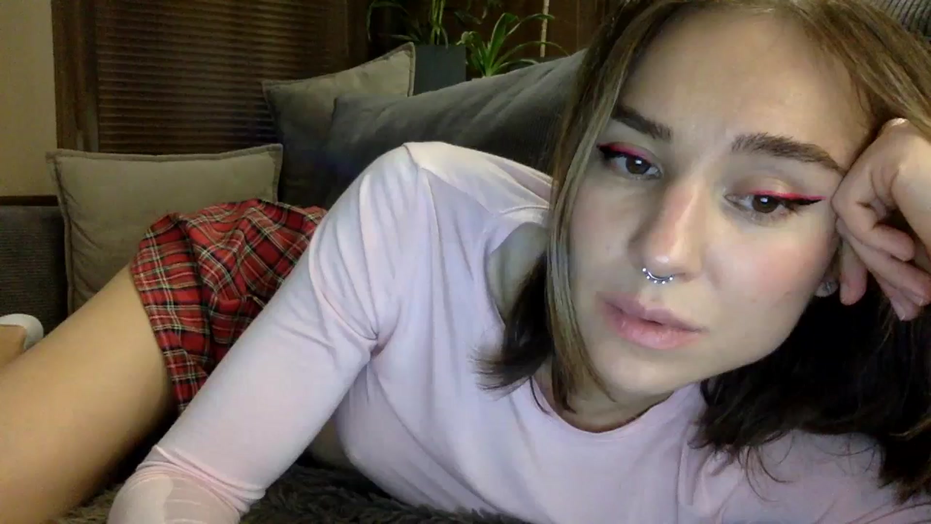 Gallery image thumbnail from EgoisticKitty's myfreecams stream on, 12/07/2023, 17:10 image 20 of 20