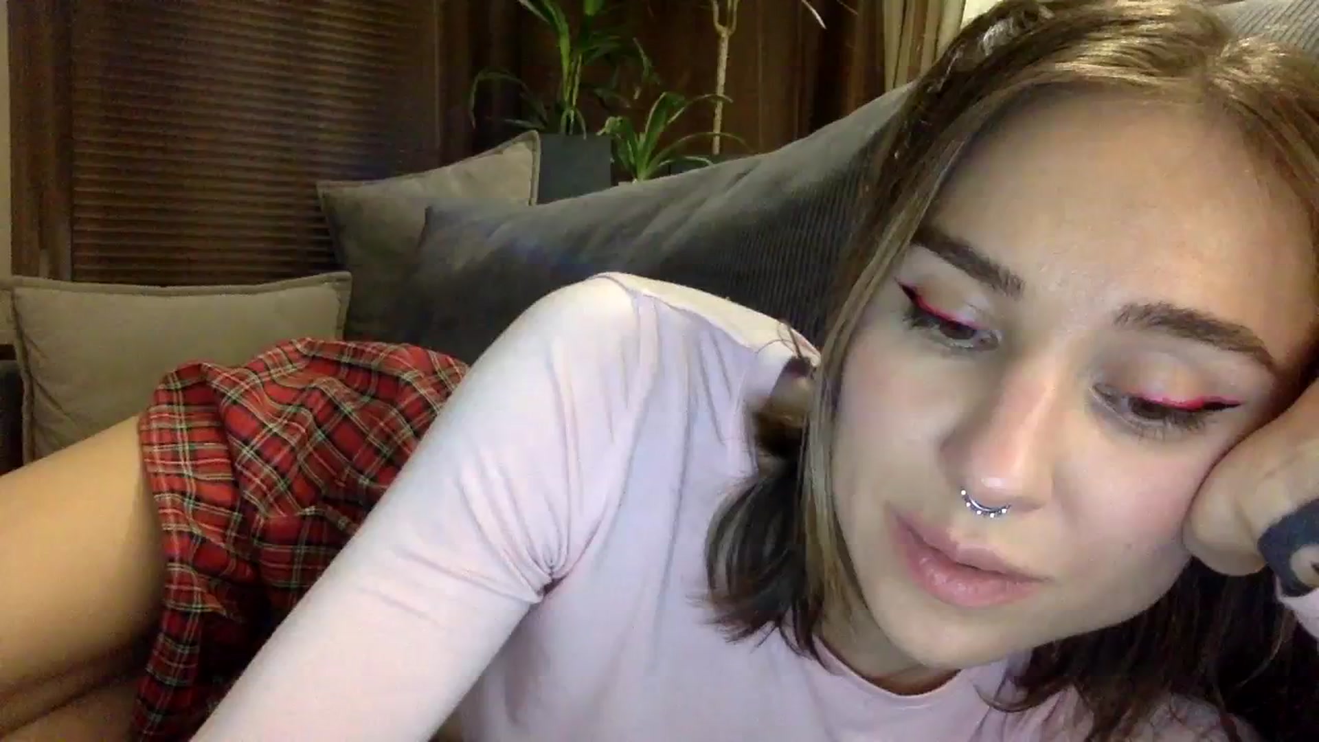 Gallery image thumbnail from EgoisticKitty's myfreecams stream on, 12/07/2023, 17:10 image 8 of 20
