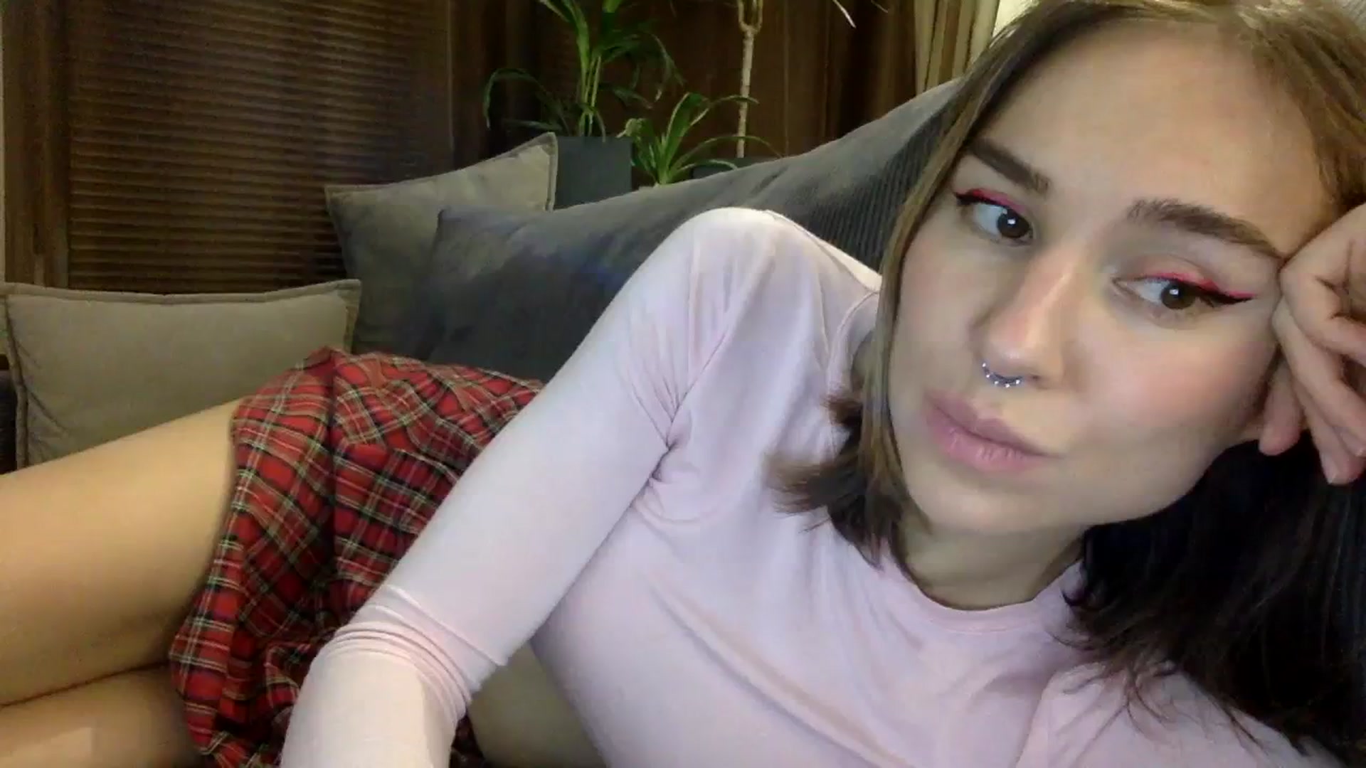 Gallery image thumbnail from EgoisticKitty's myfreecams stream on, 12/07/2023, 17:10 image 2 of 20