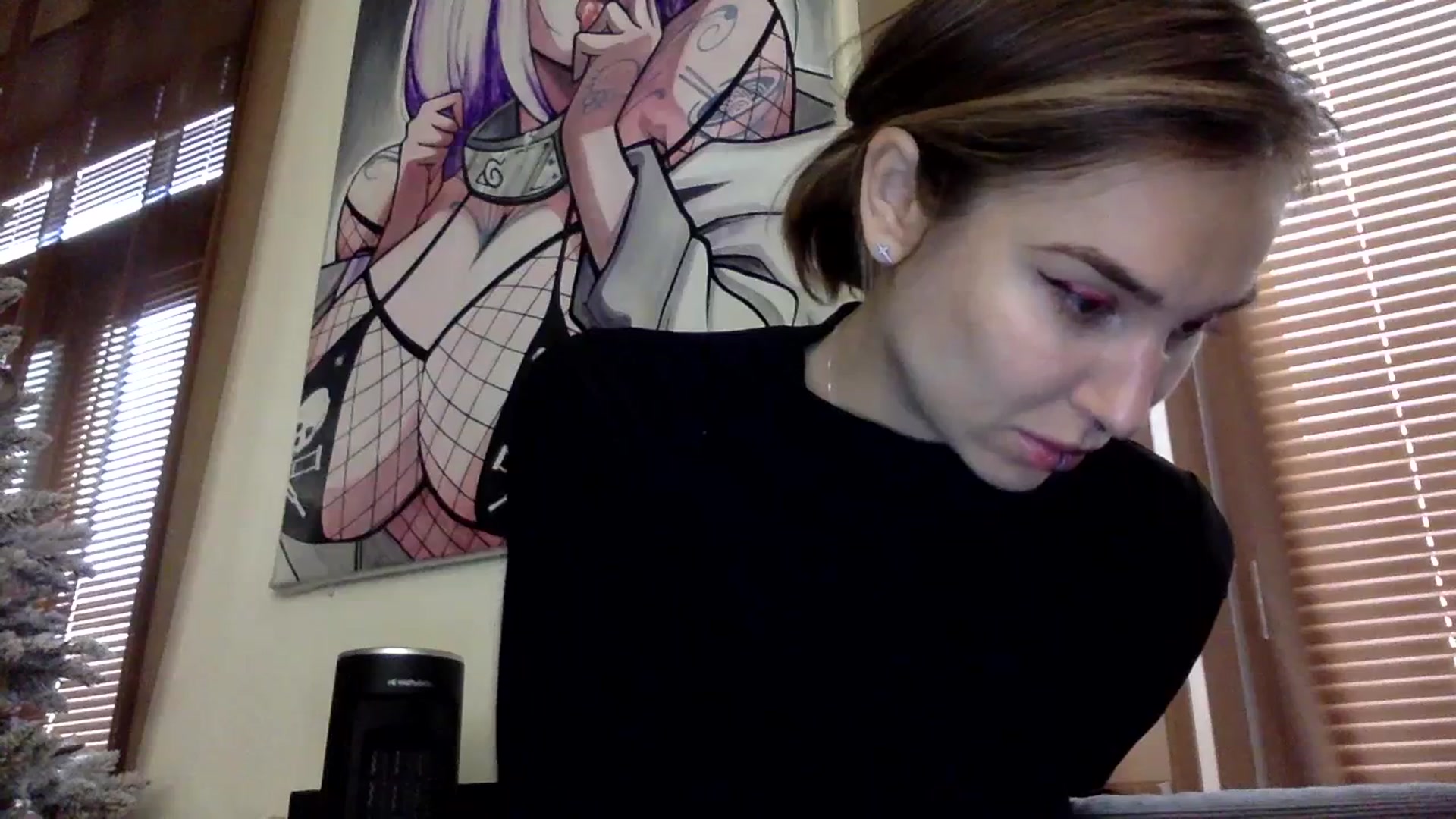 Gallery image thumbnail from EgoisticKitty's myfreecams stream on, 12/08/2023, 08:31 image 11 of 20