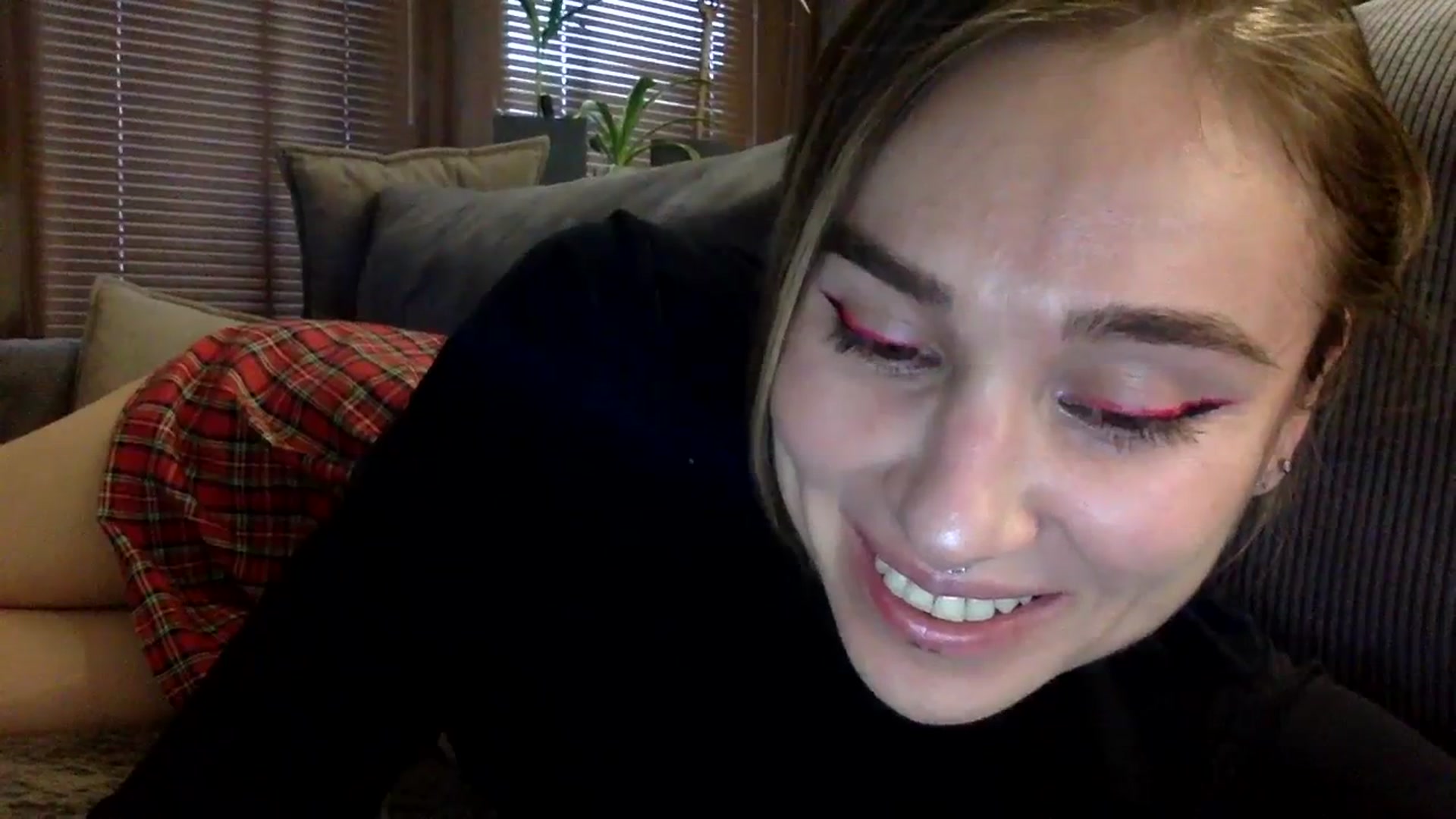 Gallery image thumbnail from EgoisticKitty's myfreecams stream on, 12/08/2023, 10:01 image 20 of 20