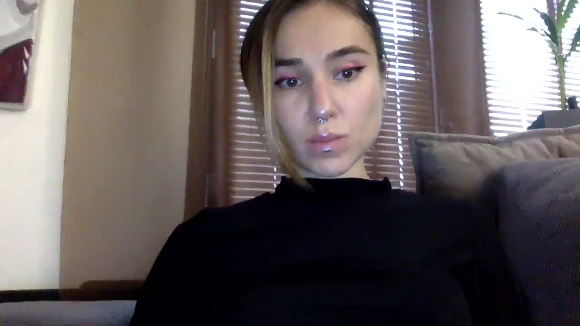 Gallery image thumbnail from EgoisticKitty's myfreecams stream on, 12/08/2023, 10:01 image 5 of 20
