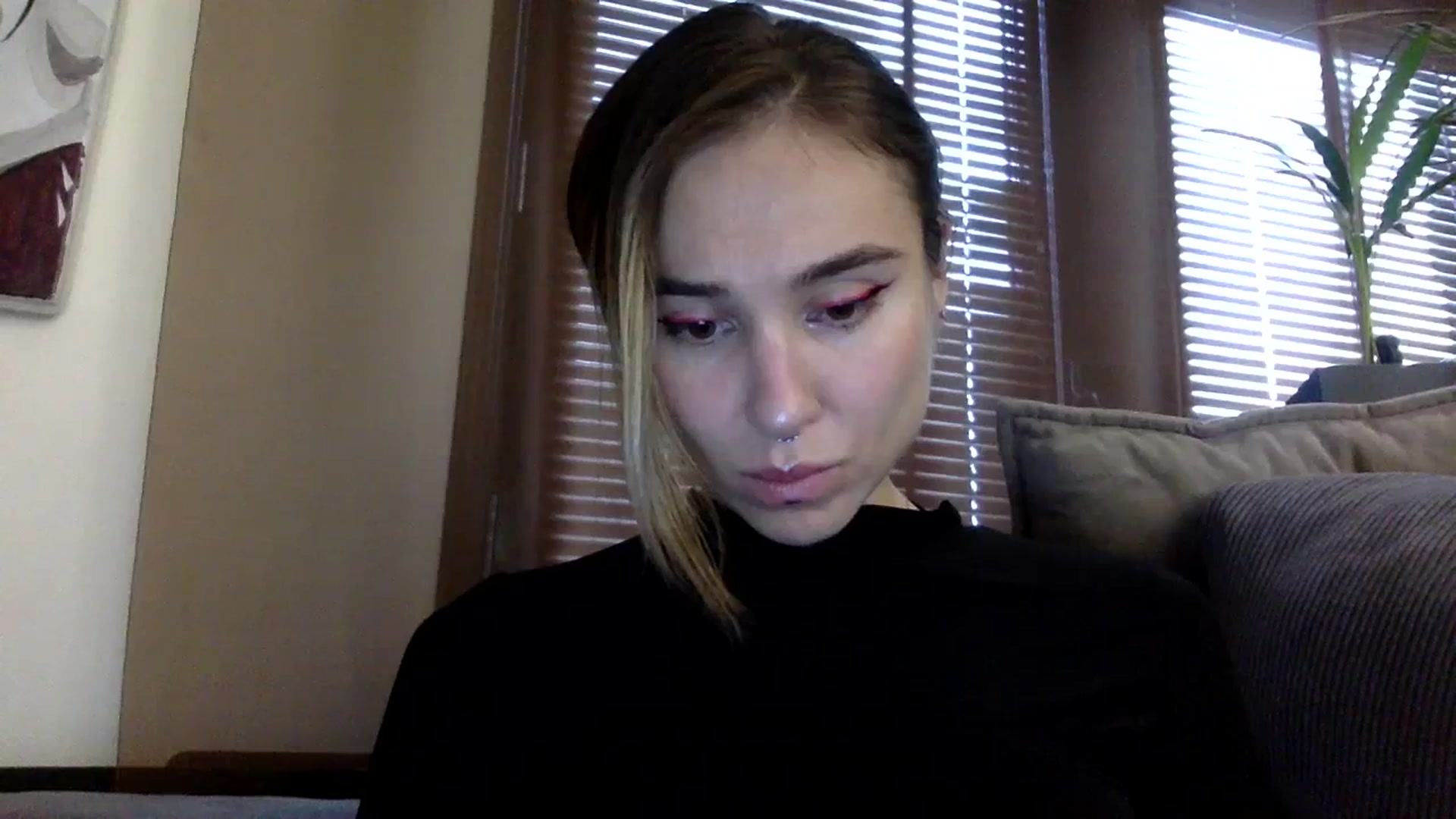 Gallery image thumbnail from EgoisticKitty's myfreecams stream on, 12/08/2023, 10:01 image 8 of 20