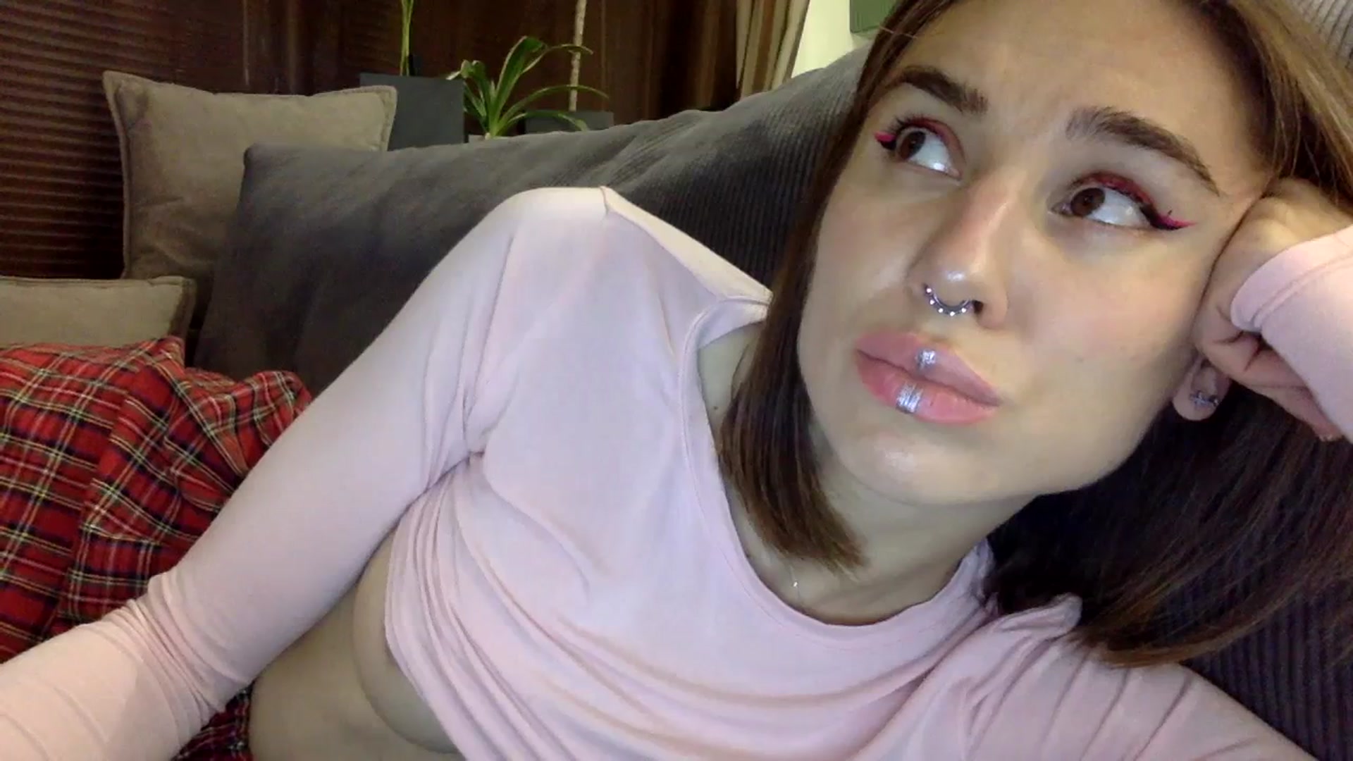 Gallery image thumbnail from EgoisticKitty's myfreecams stream on, 12/08/2023, 15:03 image 20 of 20