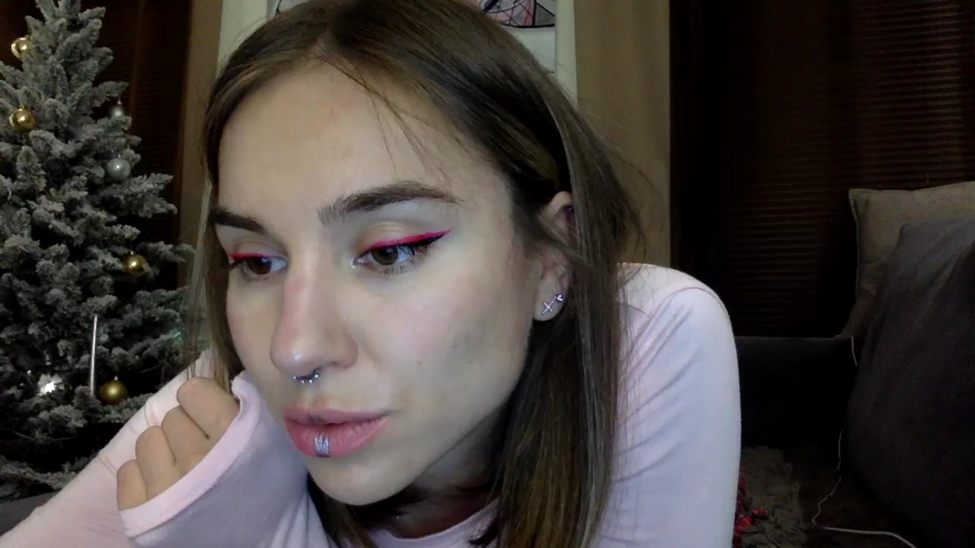 Gallery image thumbnail from EgoisticKitty's myfreecams stream on, 12/08/2023, 15:21 image 15 of 20