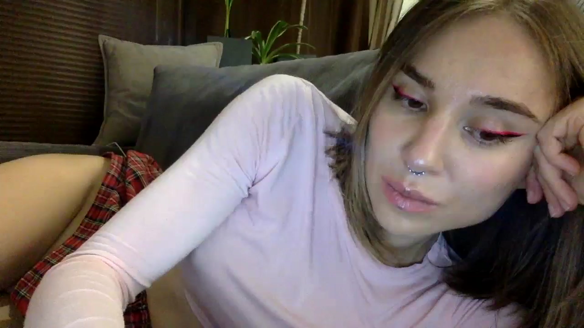 Gallery image thumbnail from EgoisticKitty's myfreecams stream on, 12/08/2023, 16:33 image 19 of 20