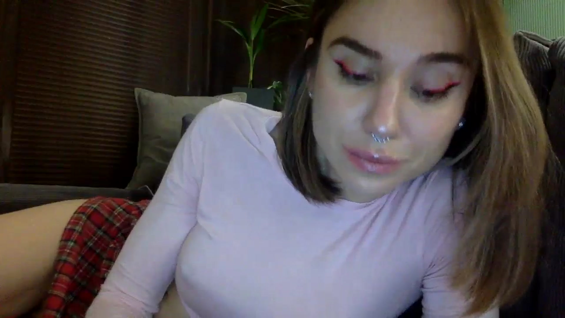 Gallery image thumbnail from EgoisticKitty's myfreecams stream on, 12/08/2023, 17:00 image 13 of 20