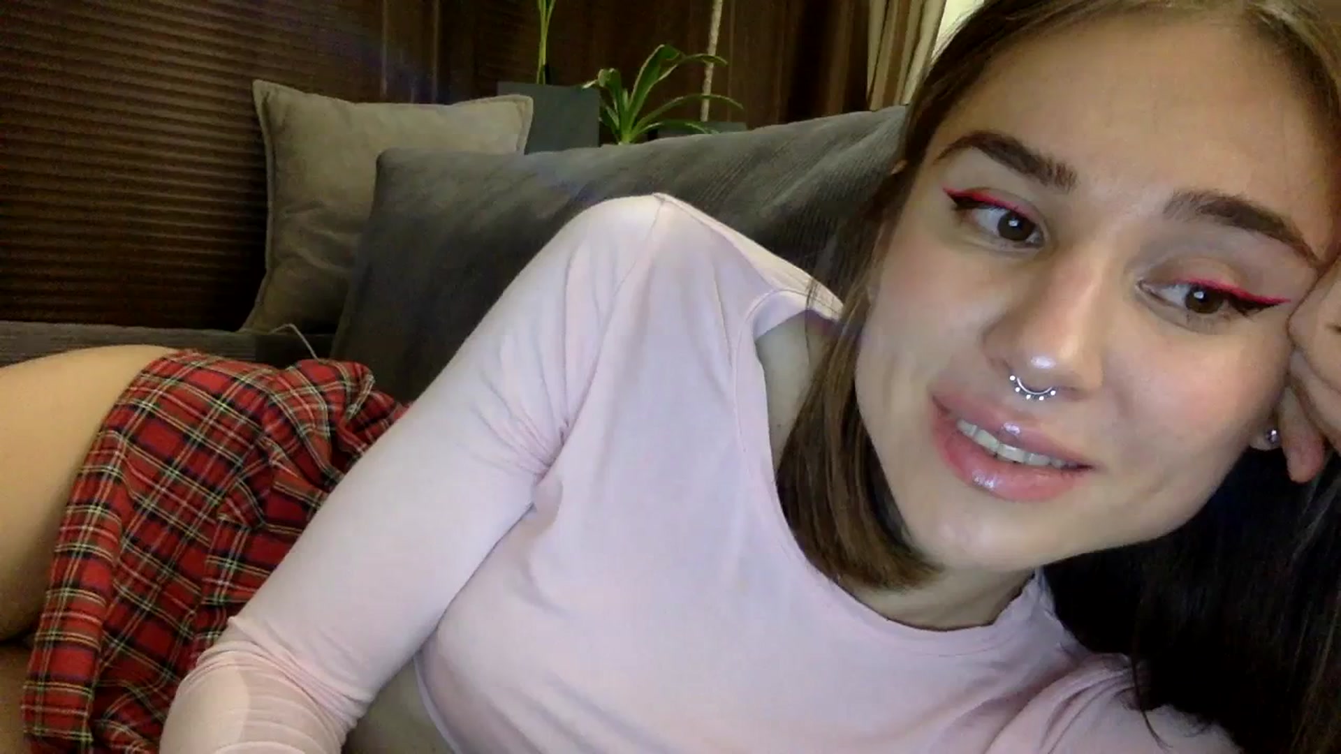 Gallery image thumbnail from EgoisticKitty's myfreecams stream on, 12/08/2023, 17:00 image 8 of 20