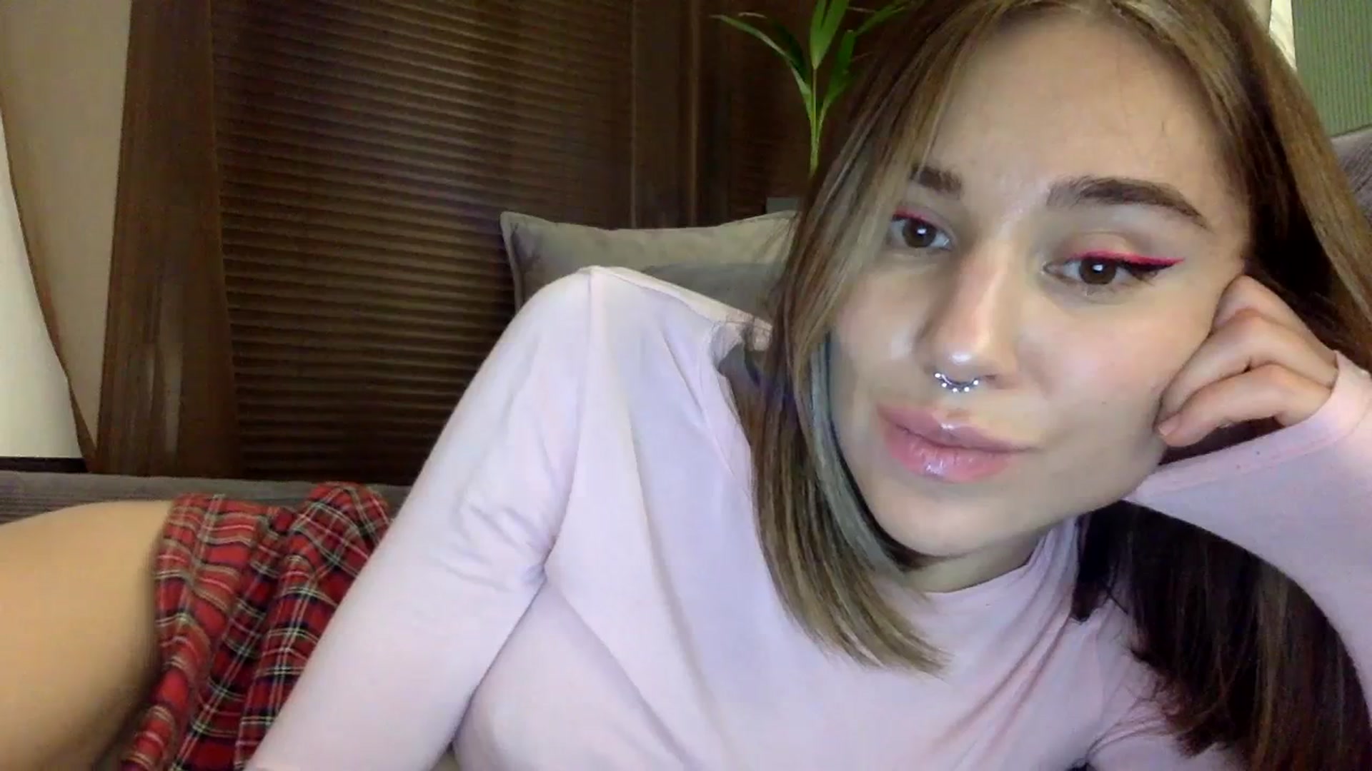 Gallery image thumbnail from EgoisticKitty's myfreecams stream on, 12/08/2023, 17:12 image 9 of 20