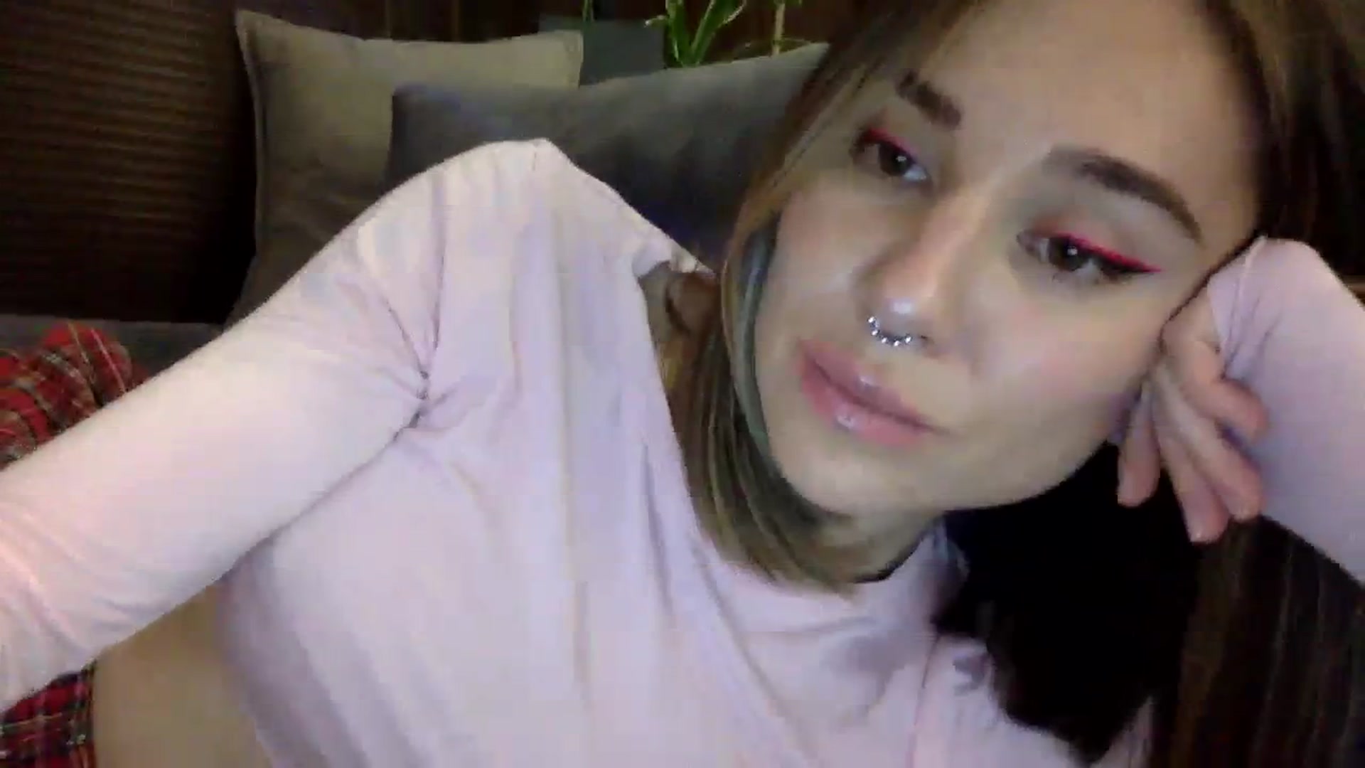 Gallery image thumbnail from EgoisticKitty's myfreecams stream on, 12/08/2023, 17:12 image 10 of 20