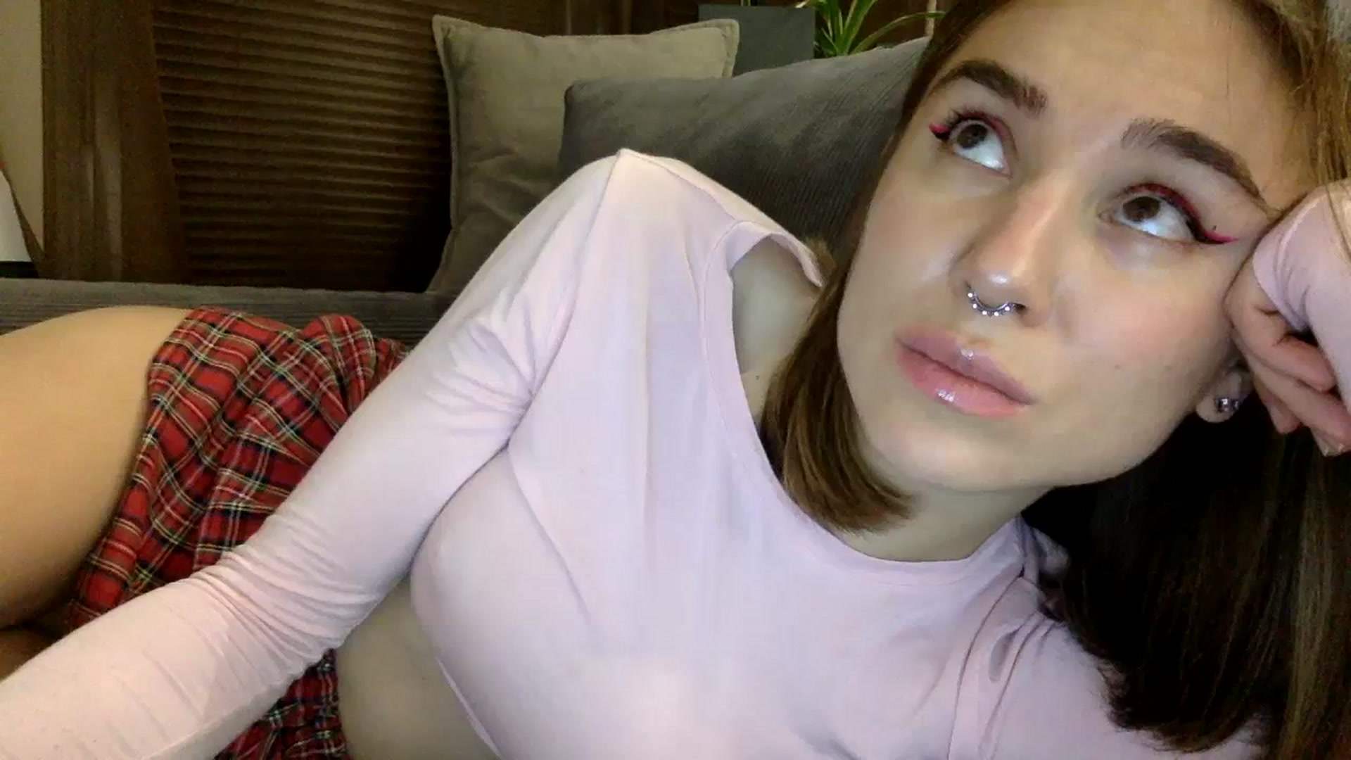 Gallery image thumbnail from EgoisticKitty's myfreecams stream on, 12/08/2023, 17:12 image 18 of 20