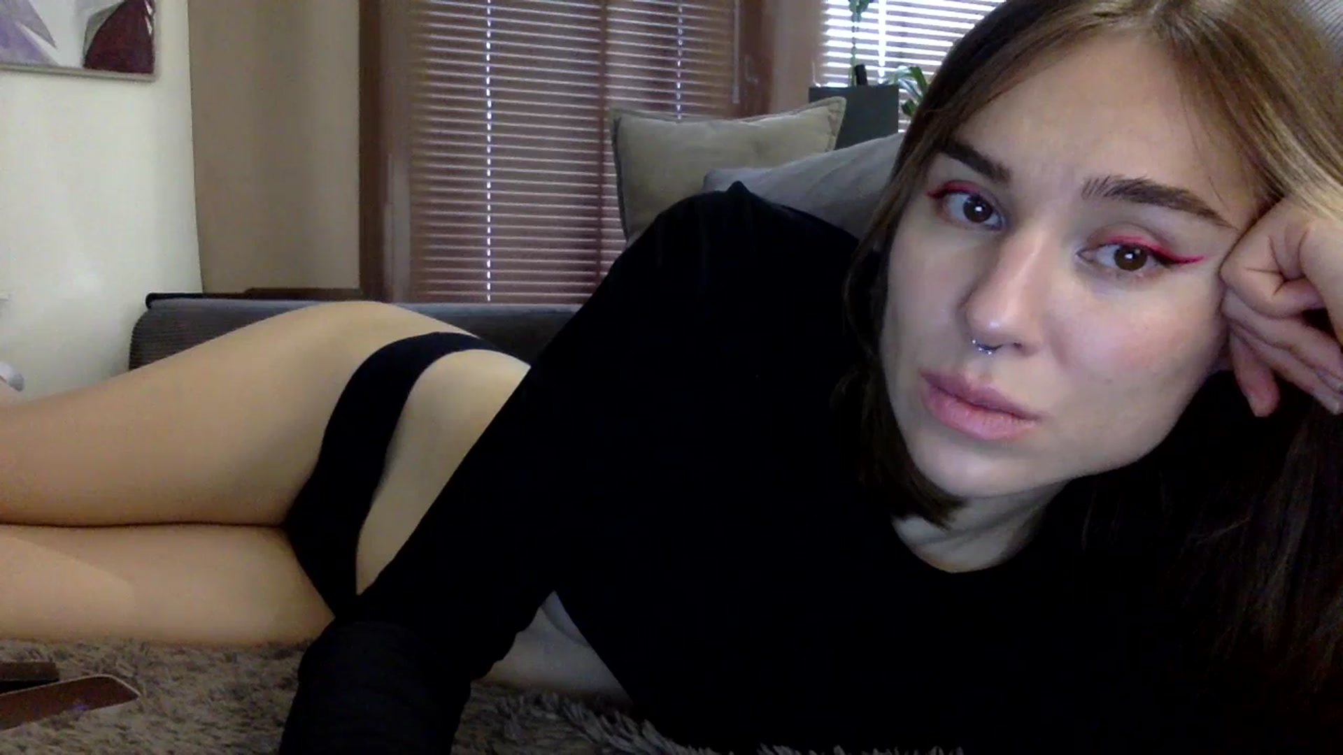Gallery image thumbnail from EgoisticKitty's myfreecams stream on, 12/09/2023, 10:11 image 6 of 20