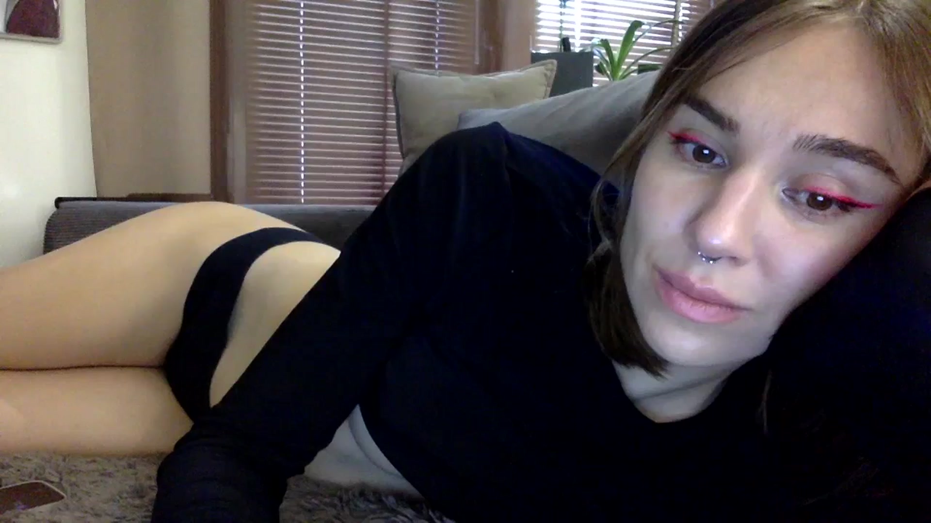Gallery image thumbnail from EgoisticKitty's myfreecams stream on, 12/09/2023, 10:11 image 10 of 20