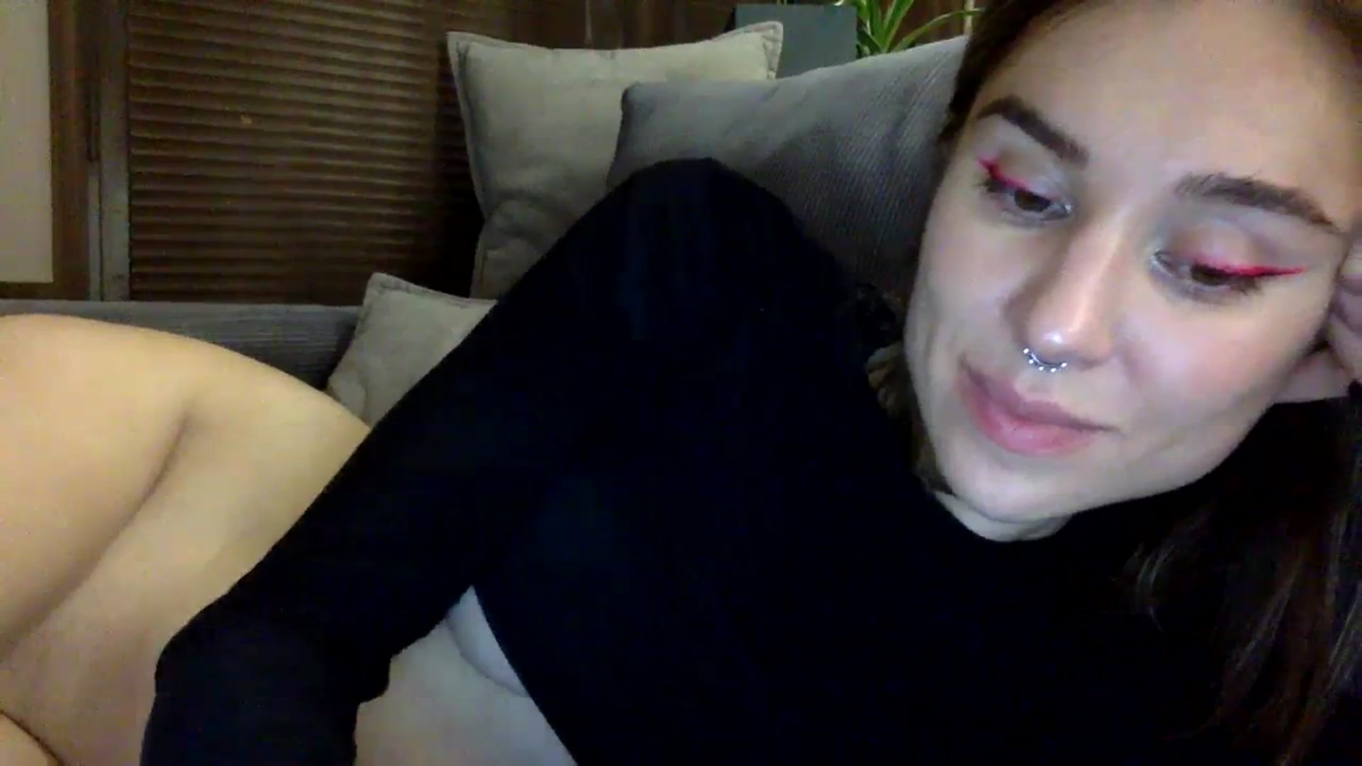 Gallery image thumbnail from EgoisticKitty's myfreecams stream on, 12/09/2023, 14:01 image 17 of 20