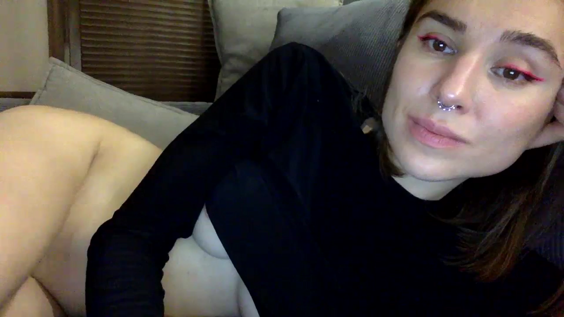 Gallery image thumbnail from EgoisticKitty's myfreecams stream on, 12/09/2023, 14:01 image 14 of 20