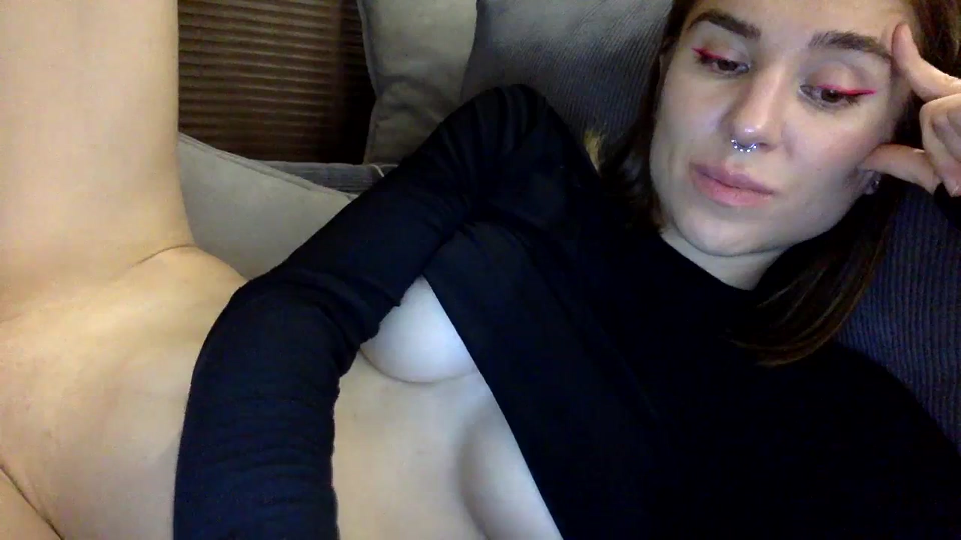 Gallery image thumbnail from EgoisticKitty's myfreecams stream on, 12/09/2023, 14:01 image 11 of 20