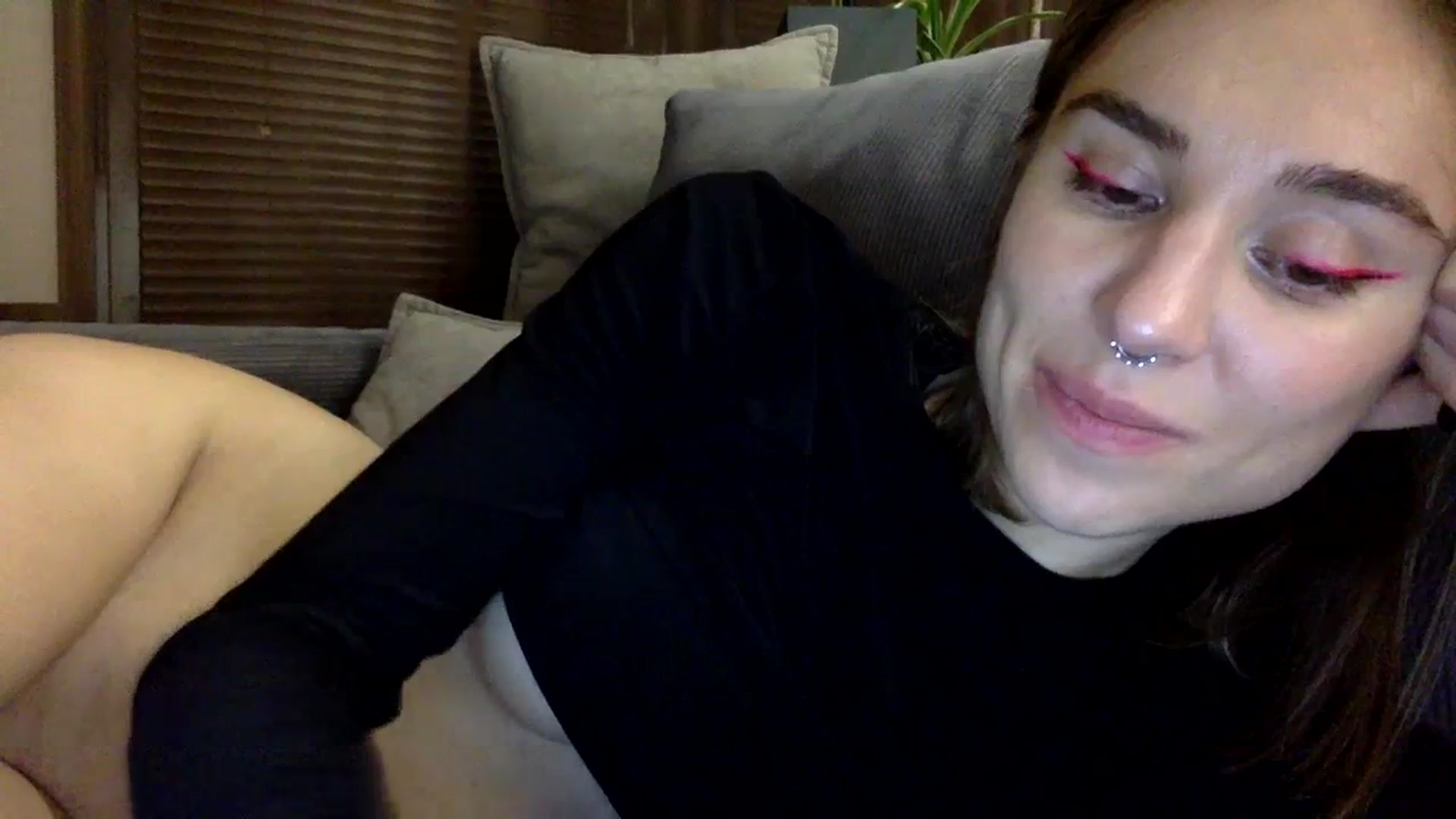 Gallery image thumbnail from EgoisticKitty's myfreecams stream on, 12/09/2023, 14:01 image 16 of 20