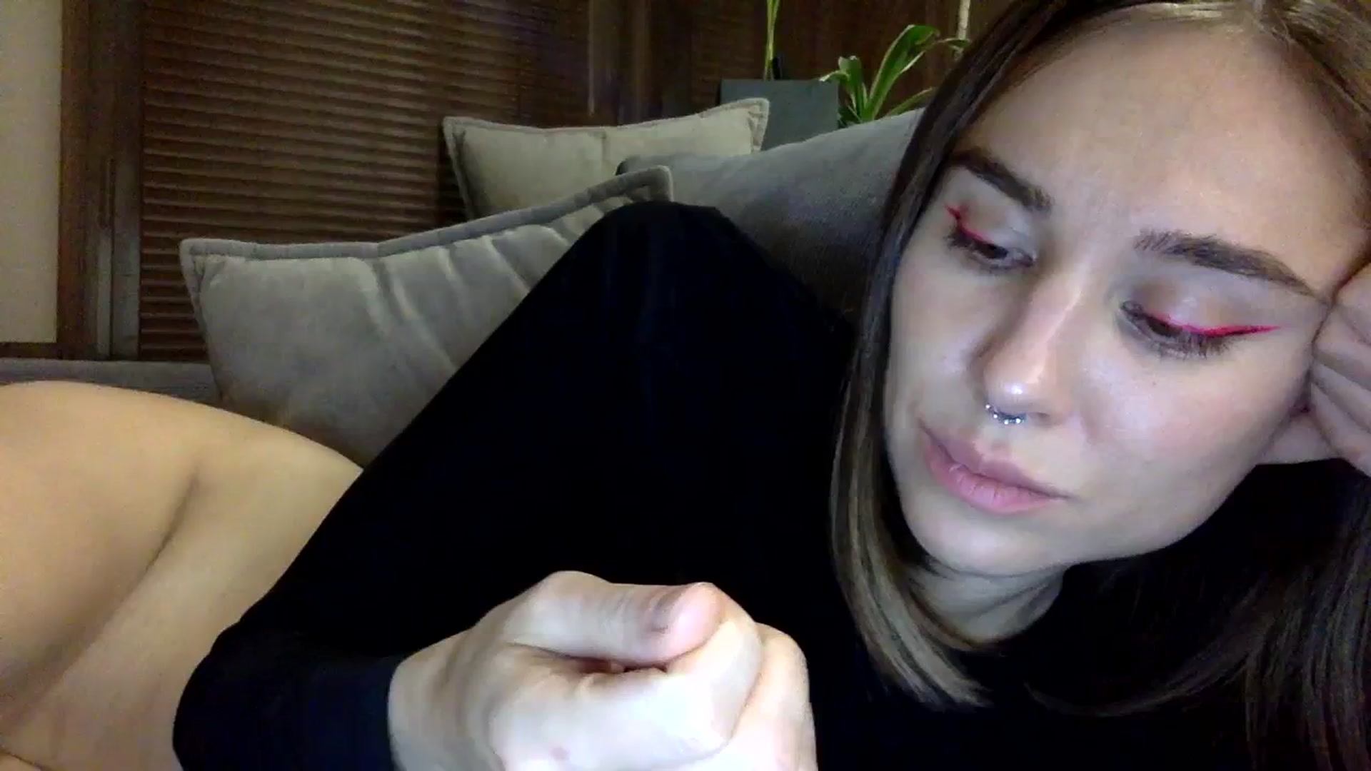 Gallery image thumbnail from EgoisticKitty's myfreecams stream on, 12/09/2023, 15:40 image 9 of 20