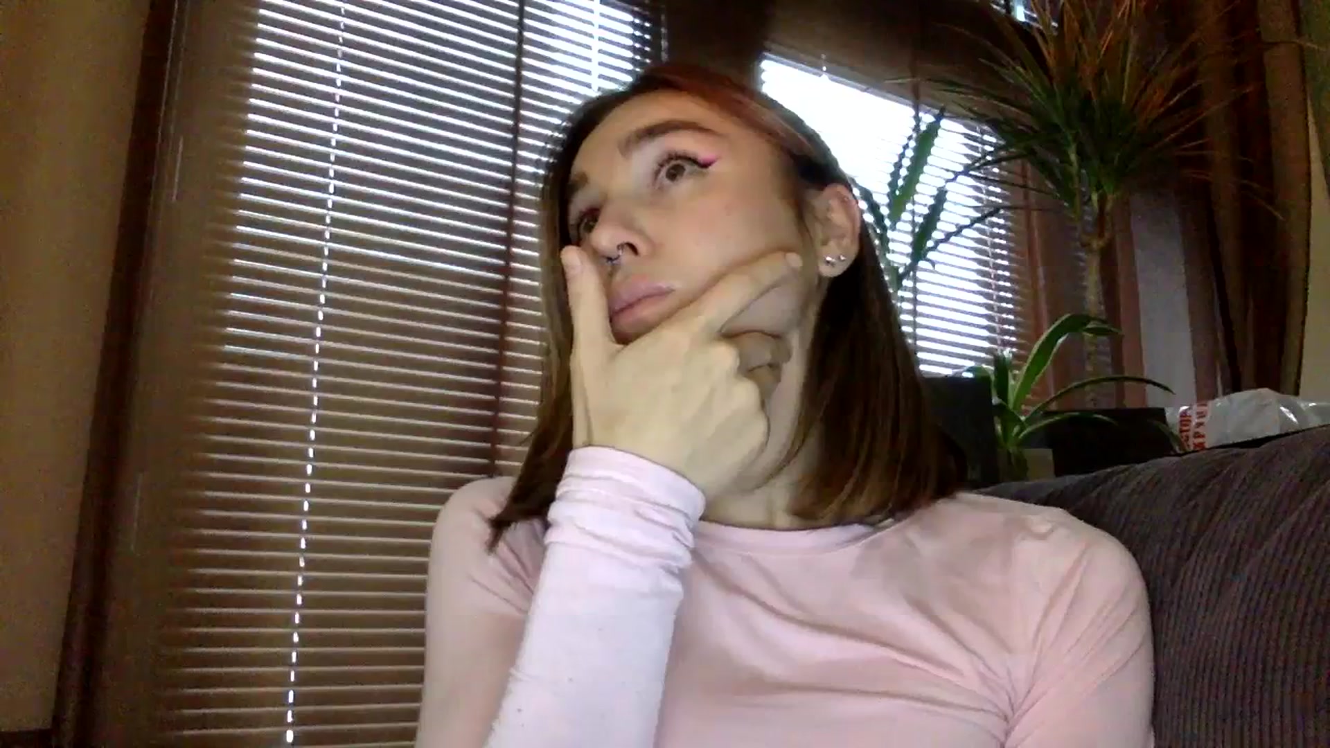Gallery image thumbnail from EgoisticKitty's myfreecams stream on, 12/10/2023, 10:33 image 19 of 20